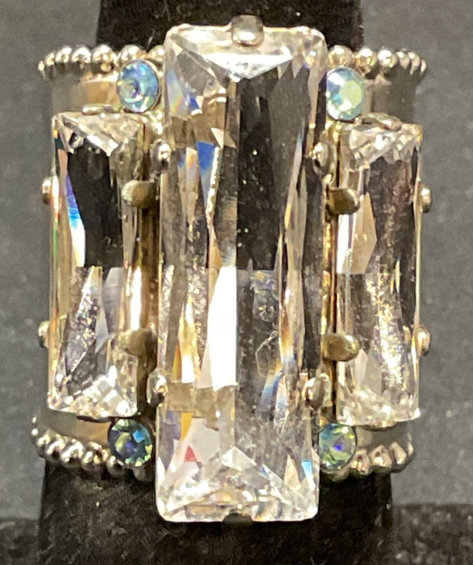 Sorrelli Silver Tone Crystal Cocktail Ring (1 of 6)