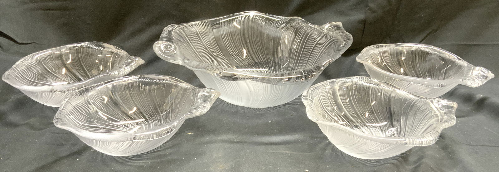 MIKASA Studio Nova Set 5 Seashell Crystal Bowls (1 of 6)