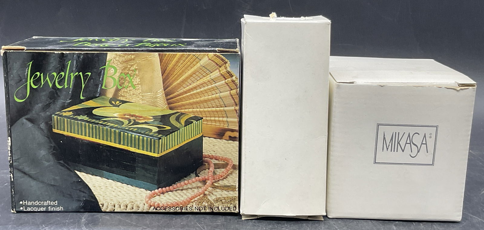 Lot 3 Tabletop Accessories, Mikasa, Avalon & More (1 of 8)