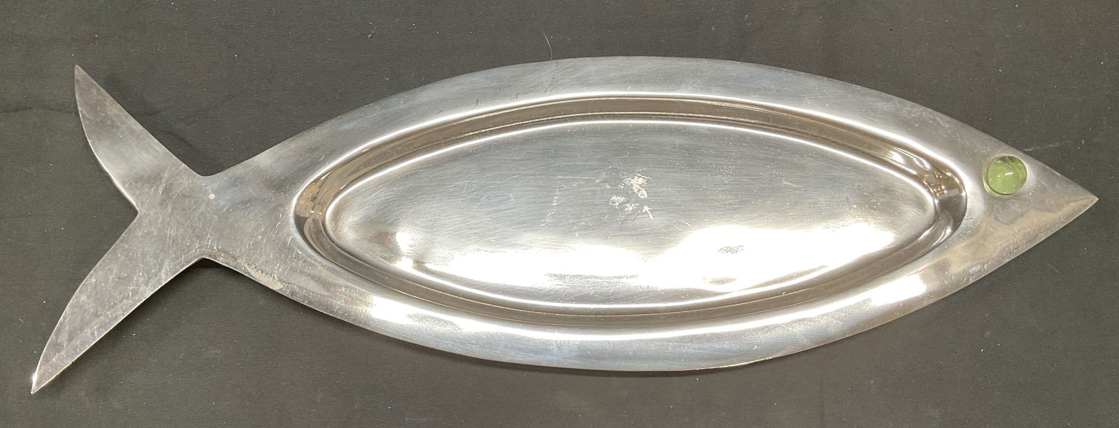 Silver Tone Fish Figural Platter: Silver tone fish figural platter. Measures approx. 17.5 x 5.5 inches. Some scratching observed. Fish platter, fish tray, serving platter, tableware, table accessories, homewares, home accessories, pla
