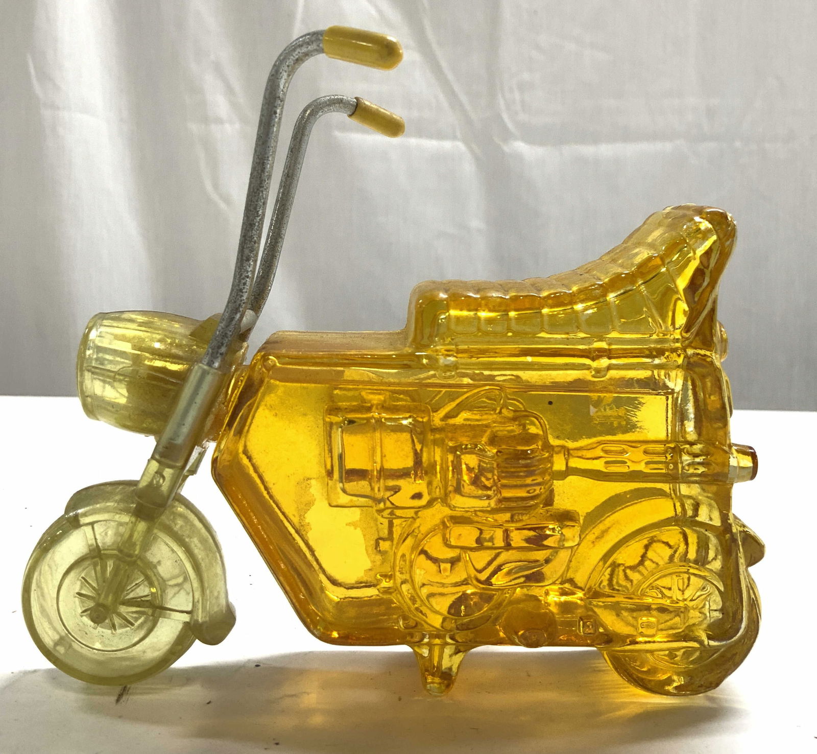 AVON Vntg Mini Bike Wild Country Aftershave (1 of 7)