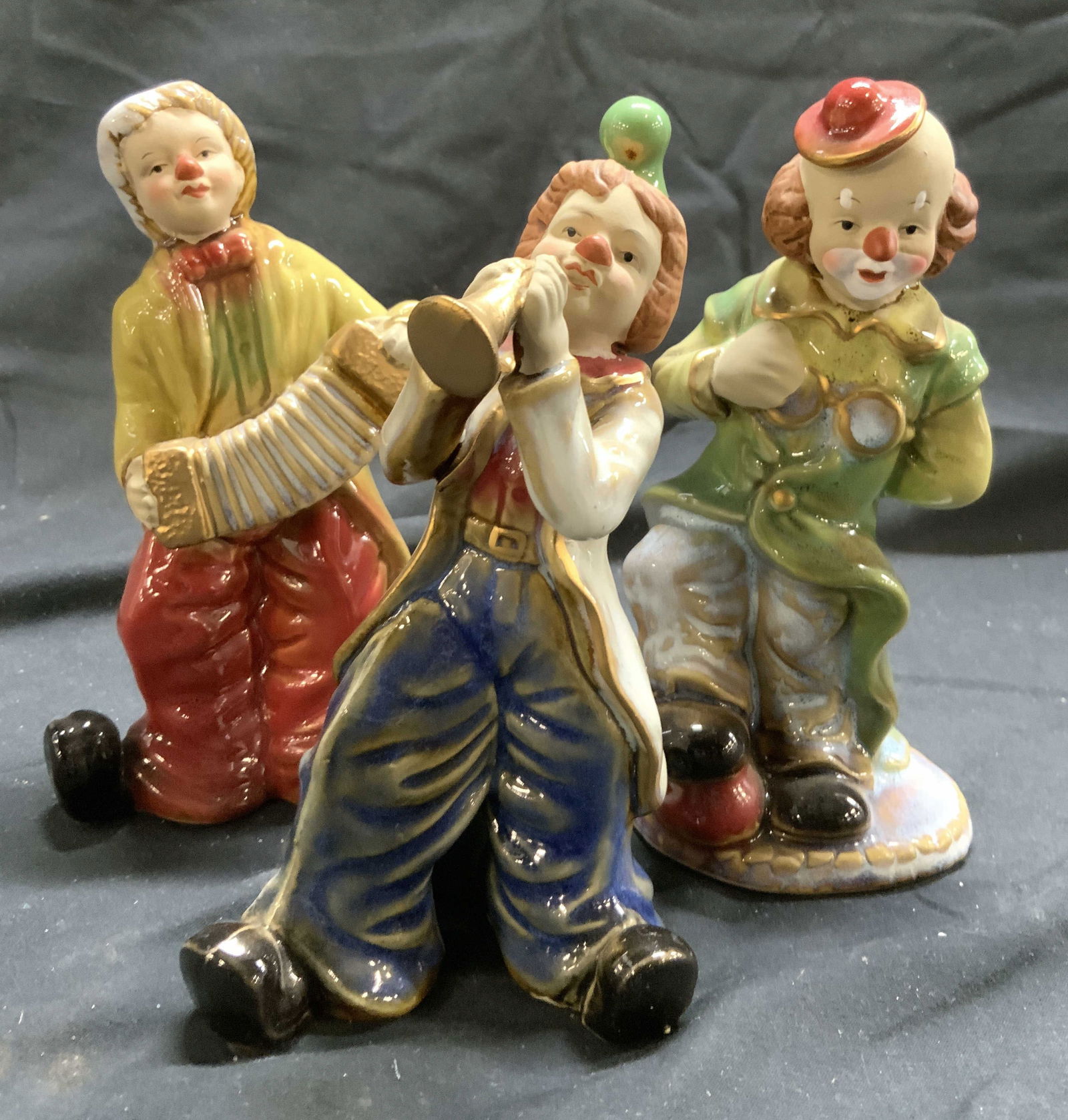 Lot 3 Vntg Ceramic Clown W Figures (1 of 7)