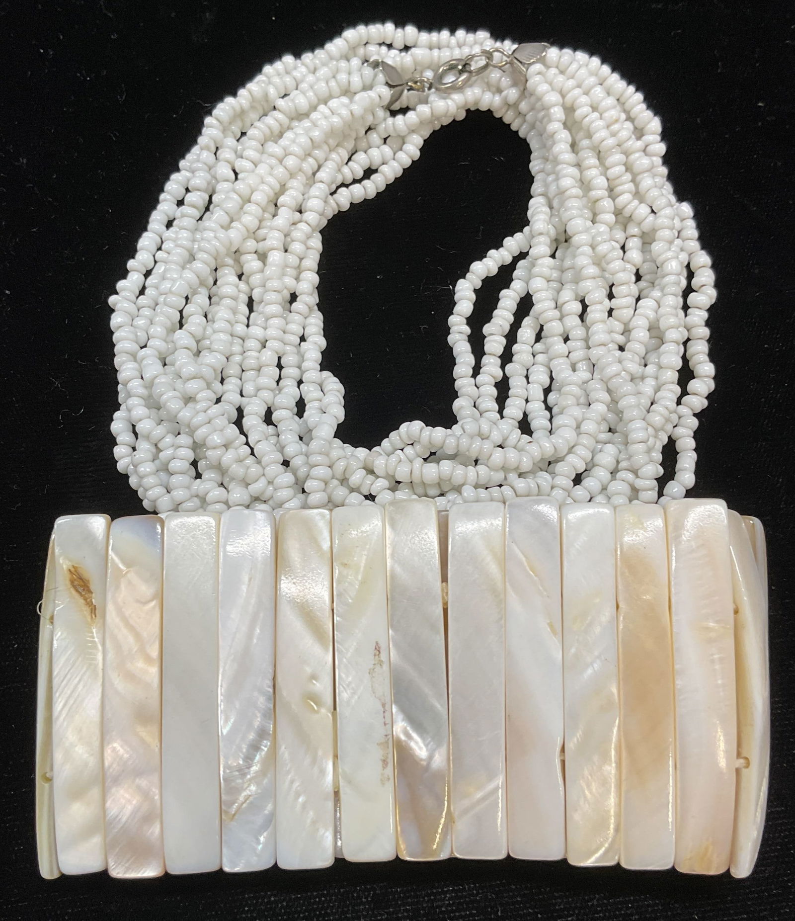 Lot 2 Mother of Pearl Bracelet, White Necklace (1 of 6)