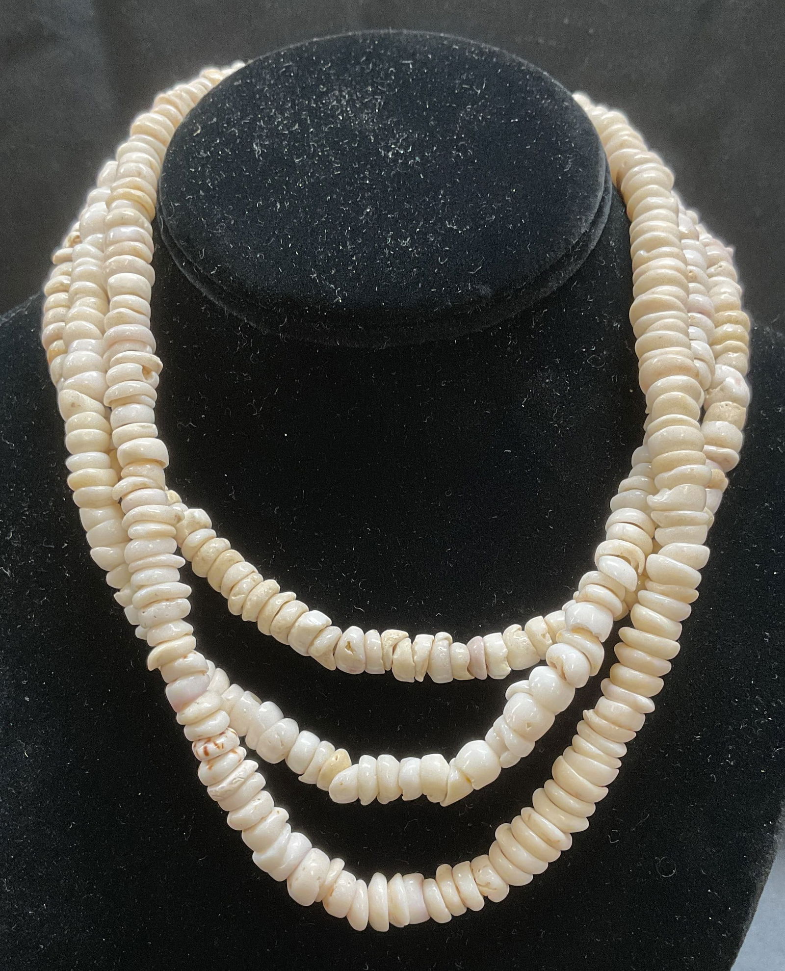 Lot 3 Vintage White Shell Beaded Necklaces (1 of 7)
