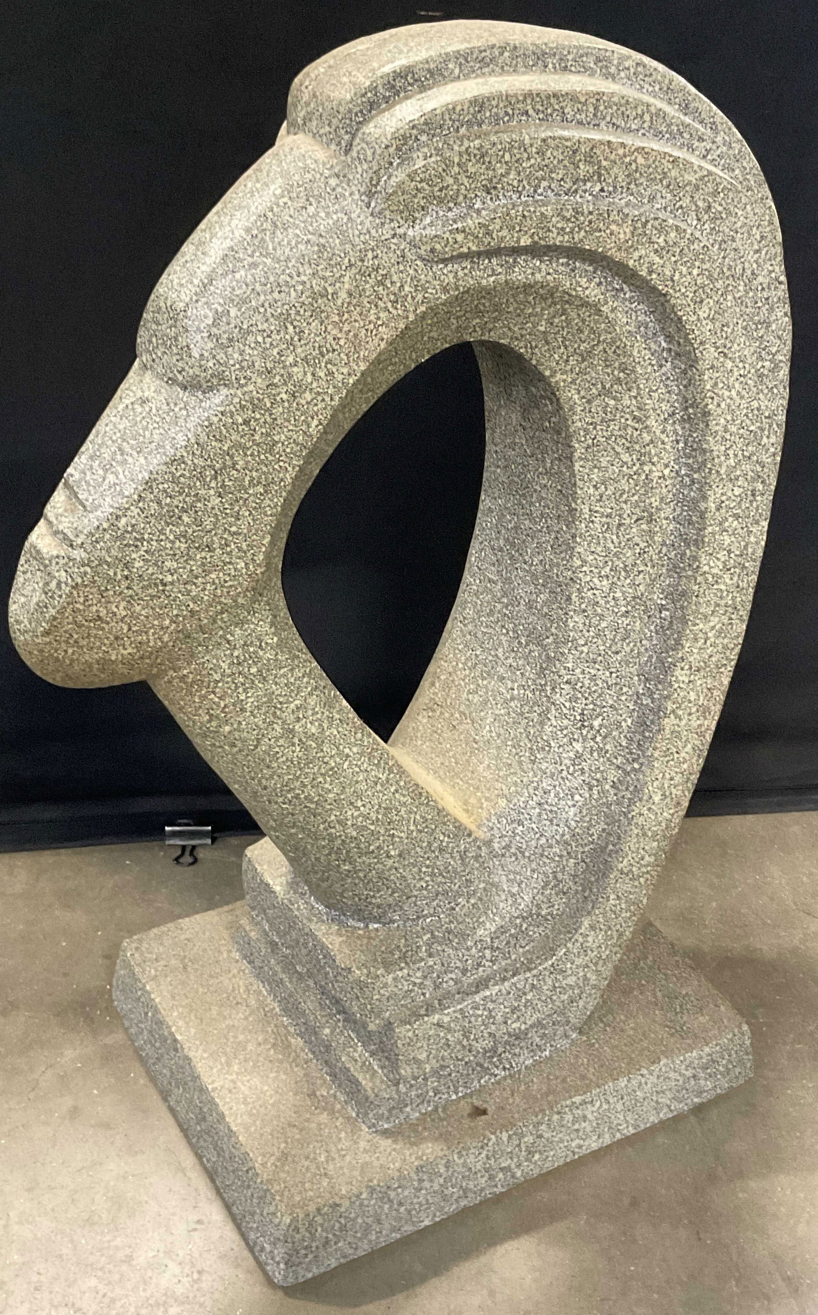 IMAGES D ART Female Bust Pottery Statue (1 of 9)