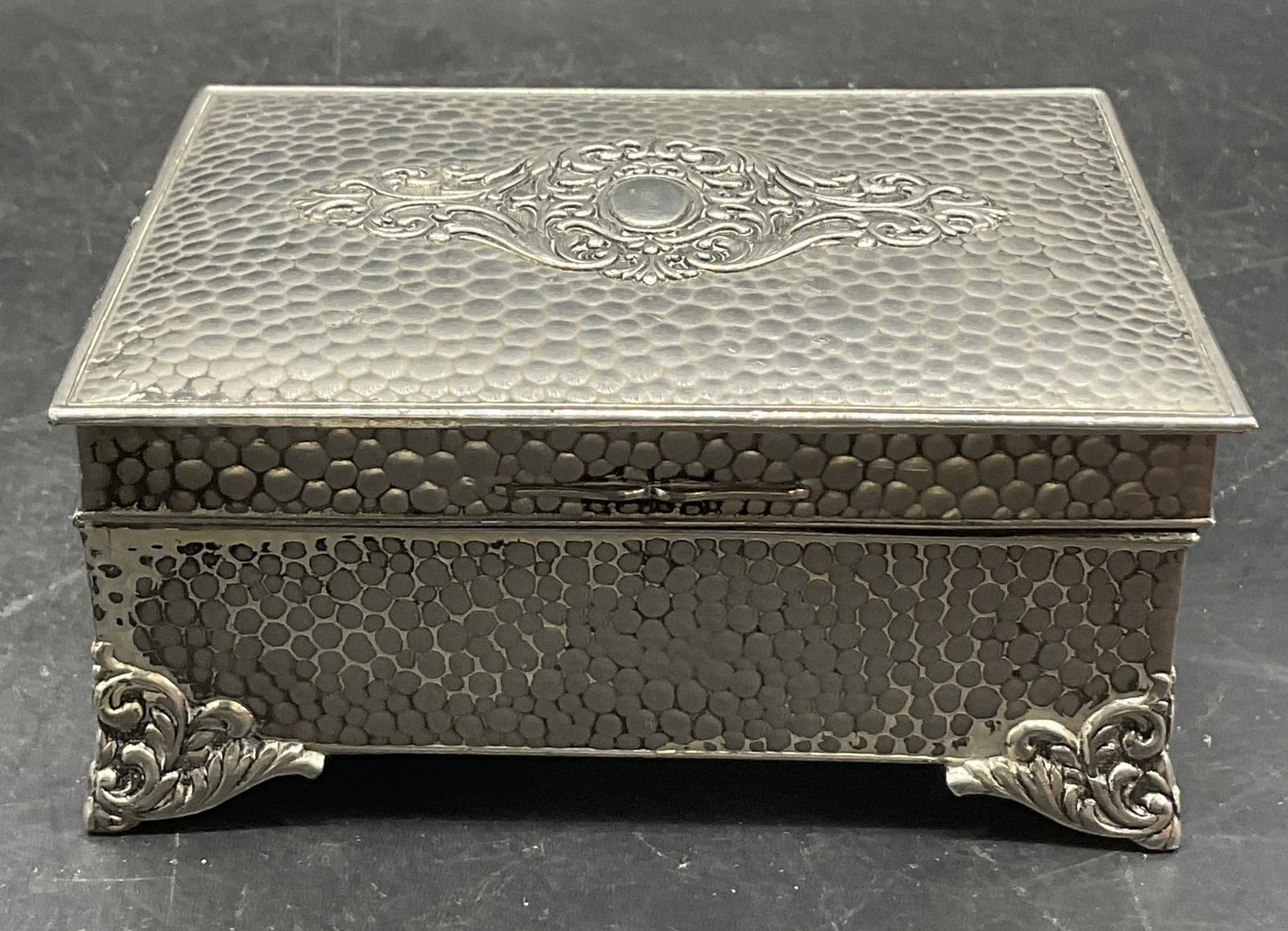 Trademarked Silver Tn Metal Hinged Lid Trinket Box (1 of 8)