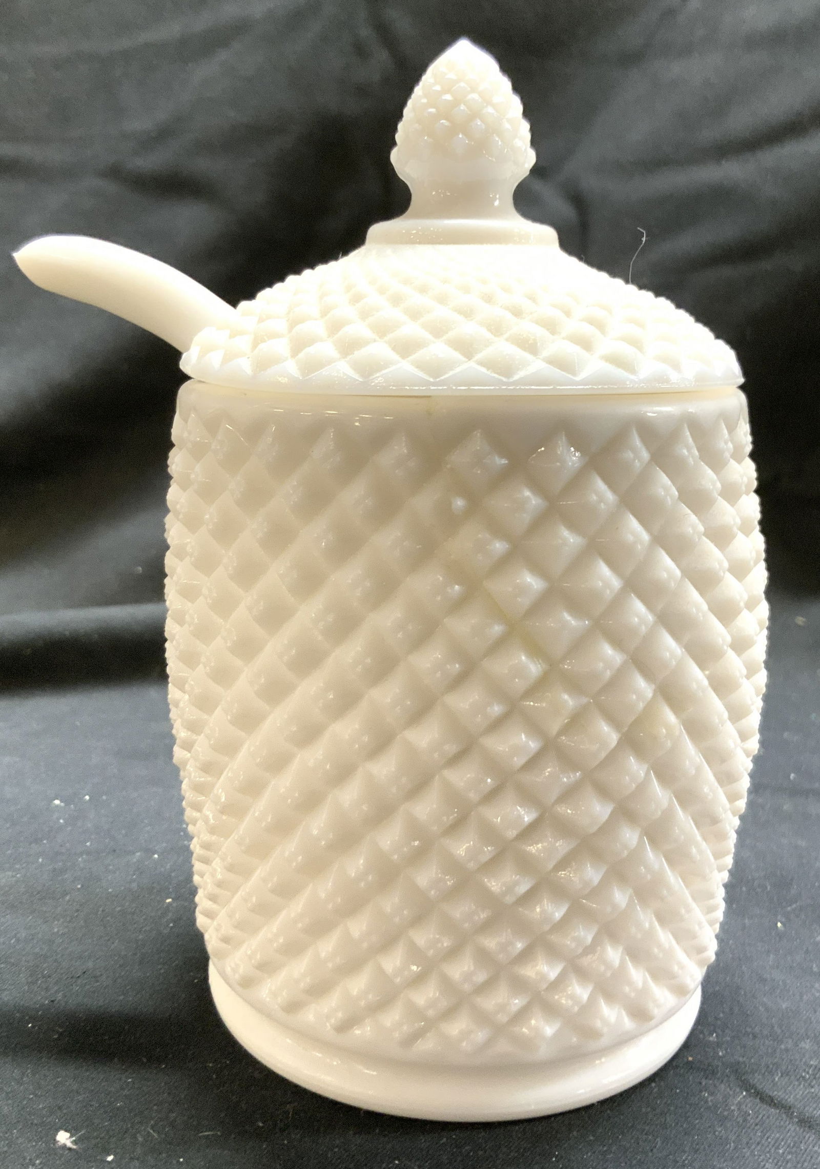 Vintage Milk Glass Sugar Dish w Lid & Spoon (1 of 8)