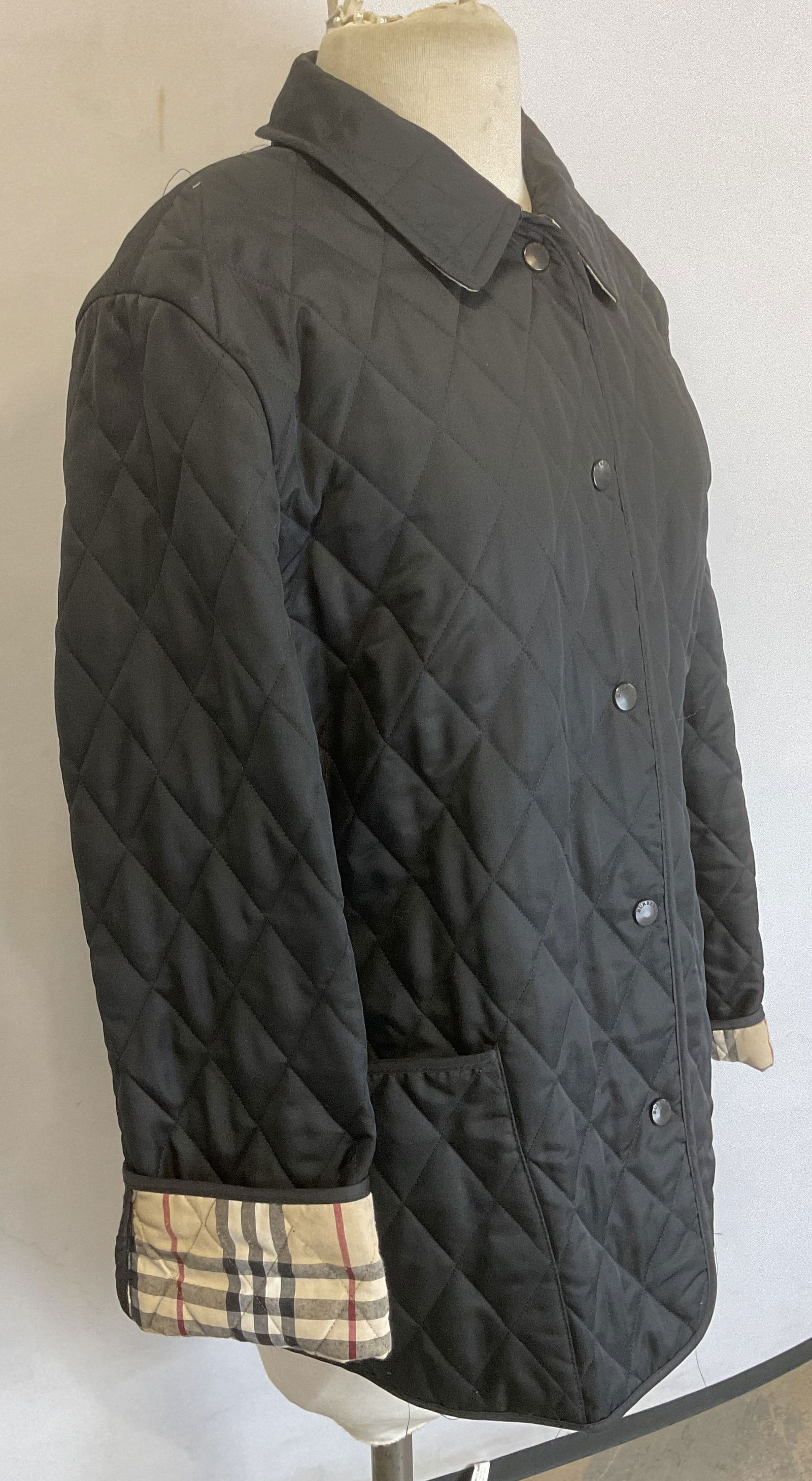 Burberry Black Nova Check Lined Jacket England (1 of 8)