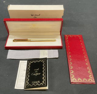 Cartier Trinity Fountain Pen, Box, 18k Gold Nib: Vintage Must de Cartier Vendome Trinity fountain pen. Gold plated pen with 18k gold nib. Bordeaux red enamel clip. Trinity band design on cap. Signed on cap. Serial number on base. Appears like new. N
