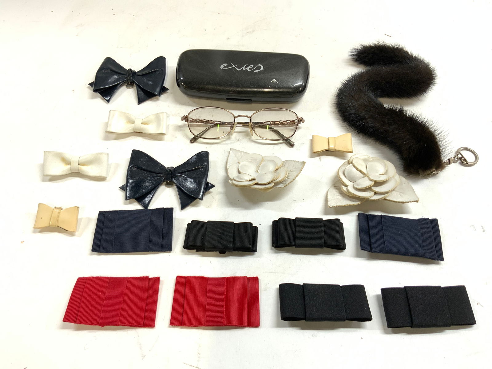Lot 19 Assorted Fashion Accessories (1 of 10)