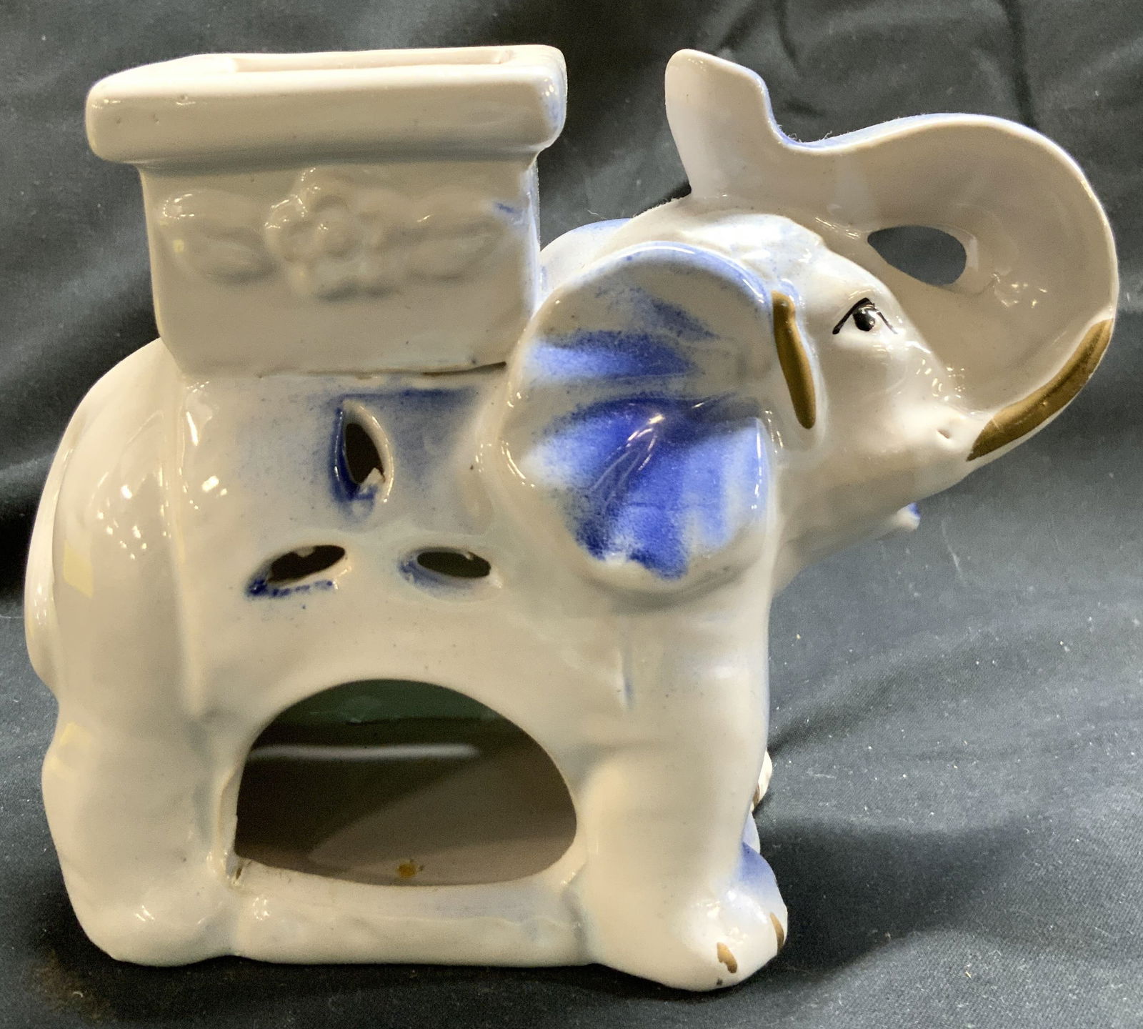 Vntg Ceramic Elephant Candle Holder Tea Light (1 of 7)