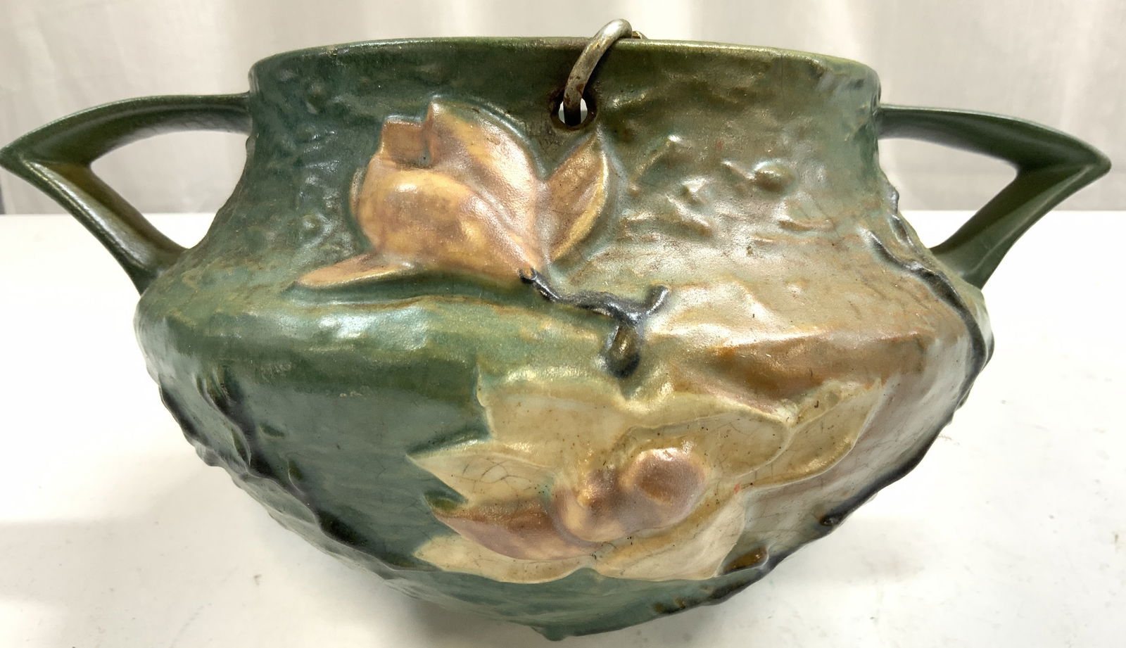 Vintage Roseville Pottery Magnolia Hanging Planter (1 of 7)