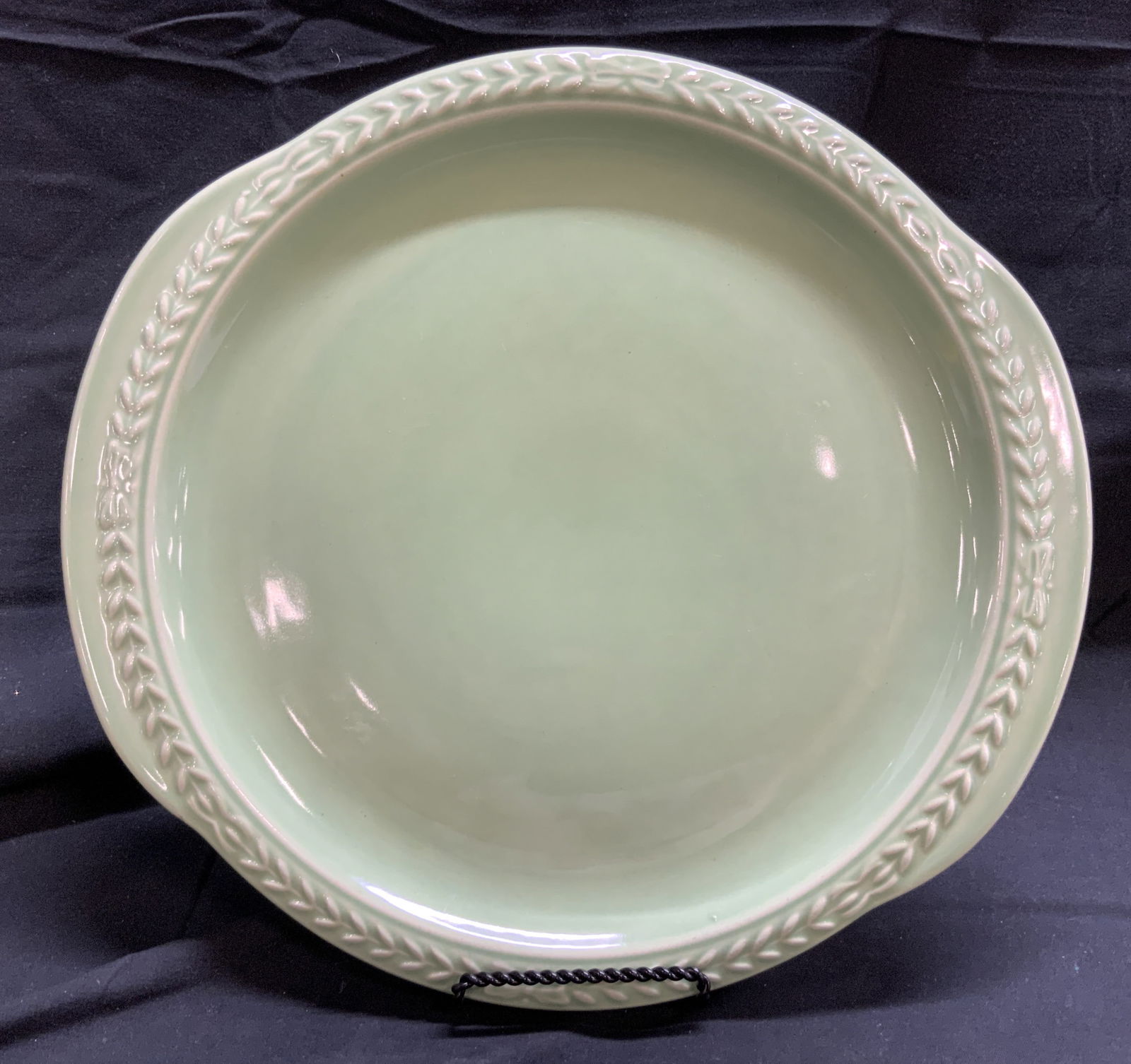 LAURELLA UNIVERSAL Ceramic Platter W Handles Green (1 of 7)