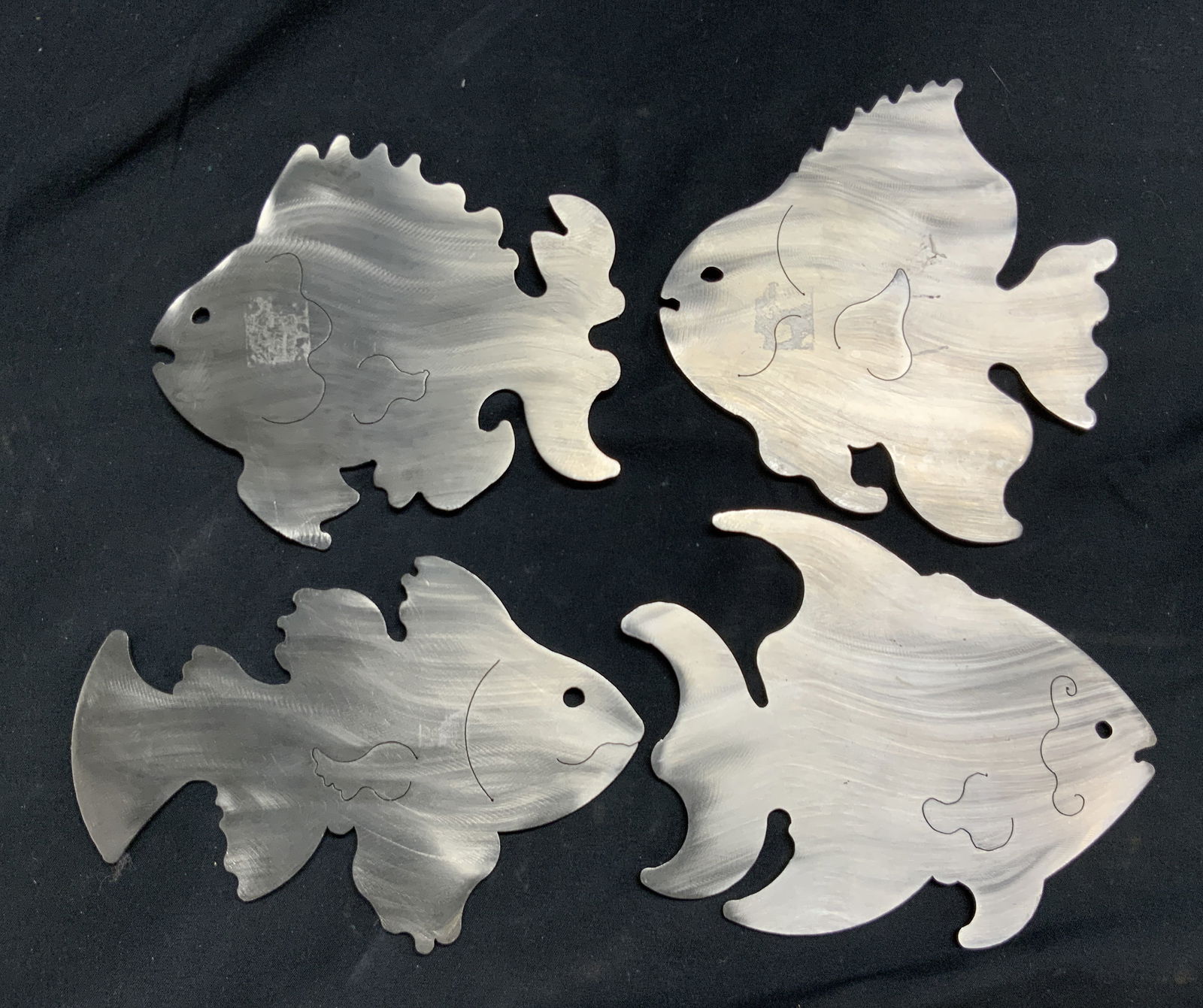 AMY HESS Lot 4 Brushed Metal Fish Coasters (1 of 7)