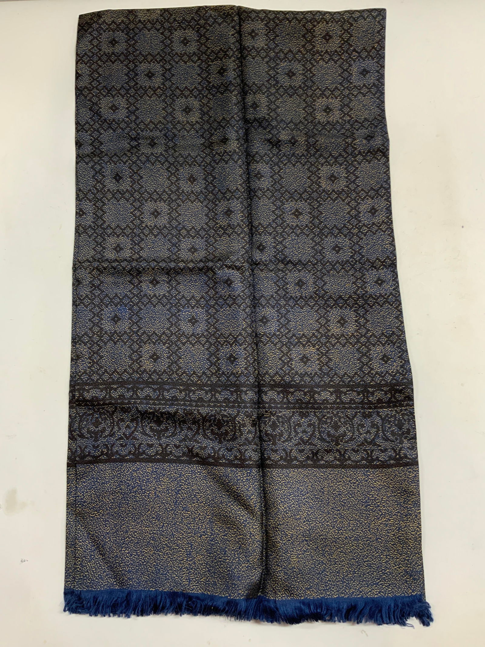 STETSON 5TH AVE Silk Fringed Scarf ITALY (1 of 6)