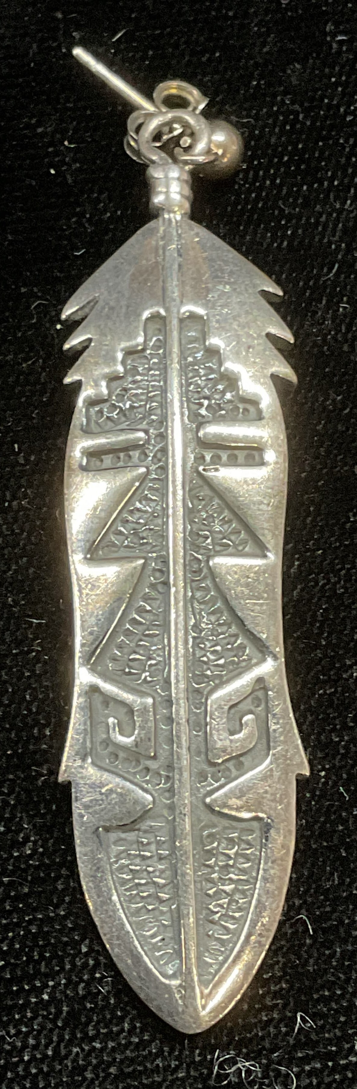 J. R. Silversmiths Sterling Silver Earring USA: Single earring. J. R. Silversmiths sterling silver earrings with geometric design. Signed on underside. Marked 925. Made in USA. Upcycle to use as pendant. Total weight 9.7 grams. Some wear including 
