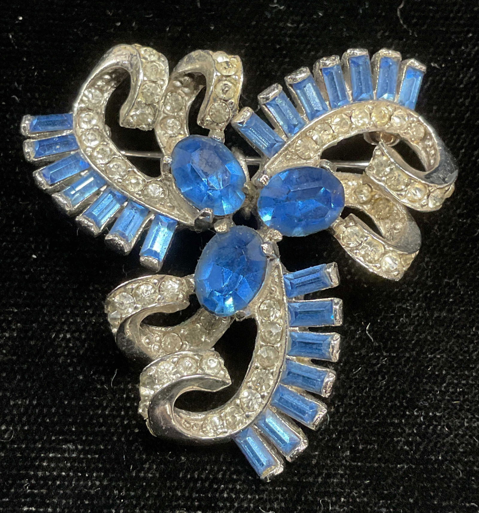 Vintage Silver Tone Blue Crystal Brooch (1 of 6)