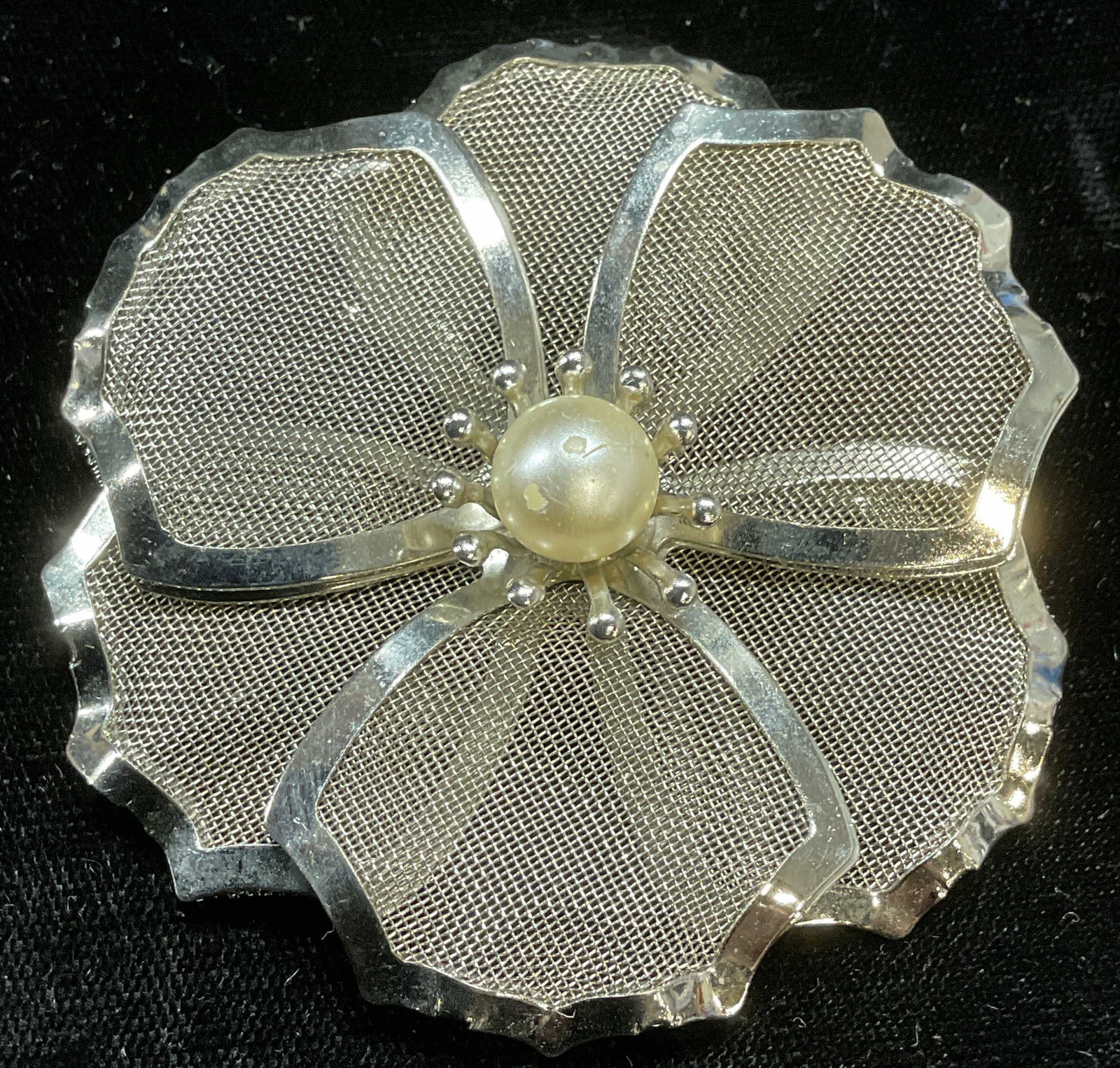 Vtg BED Silver Tone Faux Pearl Flower Brooch: Vintage BED silver tone mesh flower motif brooch with faux pearl. Signed on underside. Measures approx 2.5 inches wide. Some wear including scratching observed. Jewelry, estate jewelry, costume jewelr