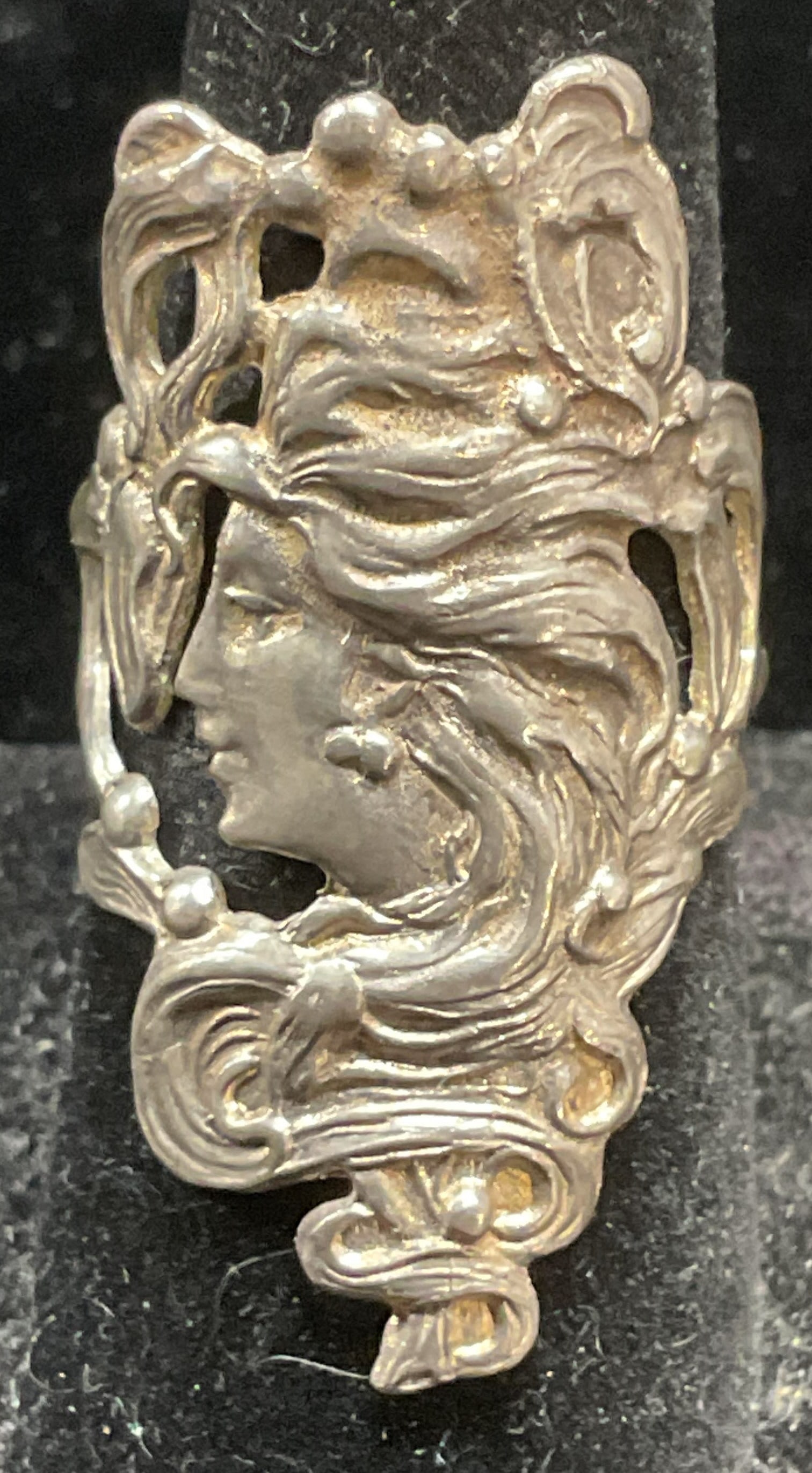 Vintage Sterling Silver Art Nouveau Style Ring (1 of 6)
