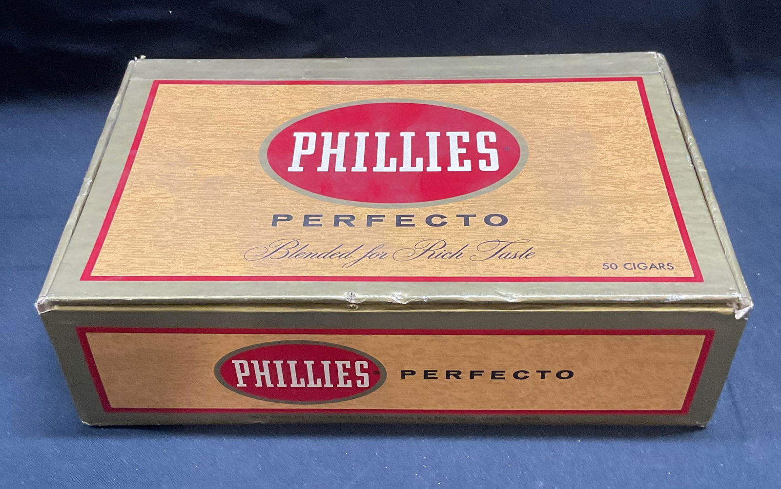 Phillies Perfecto Cigar Box (1 of 7)