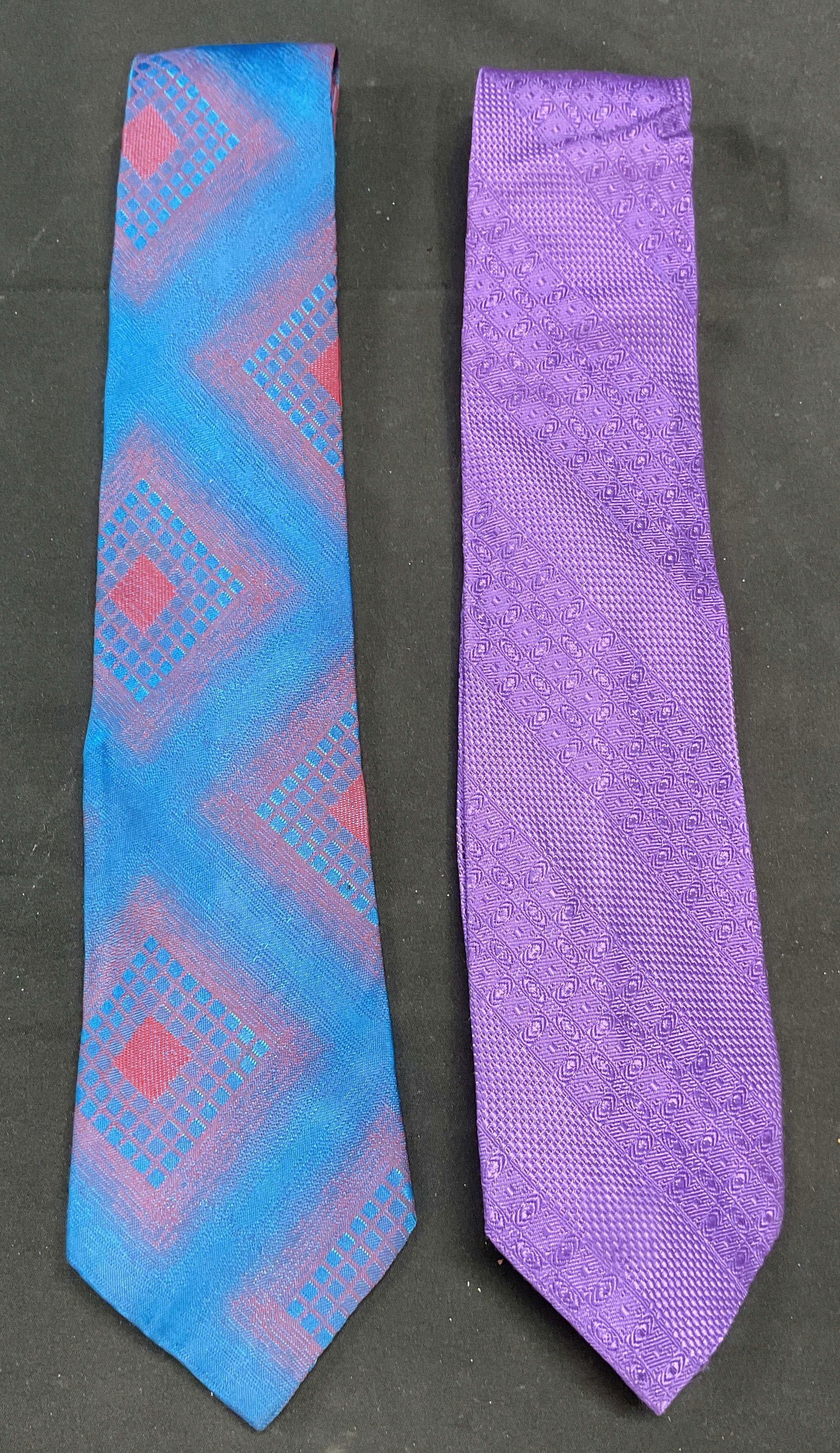 Lot 2 Vintage Blue & Purple Patterned Ties (1 of 7)