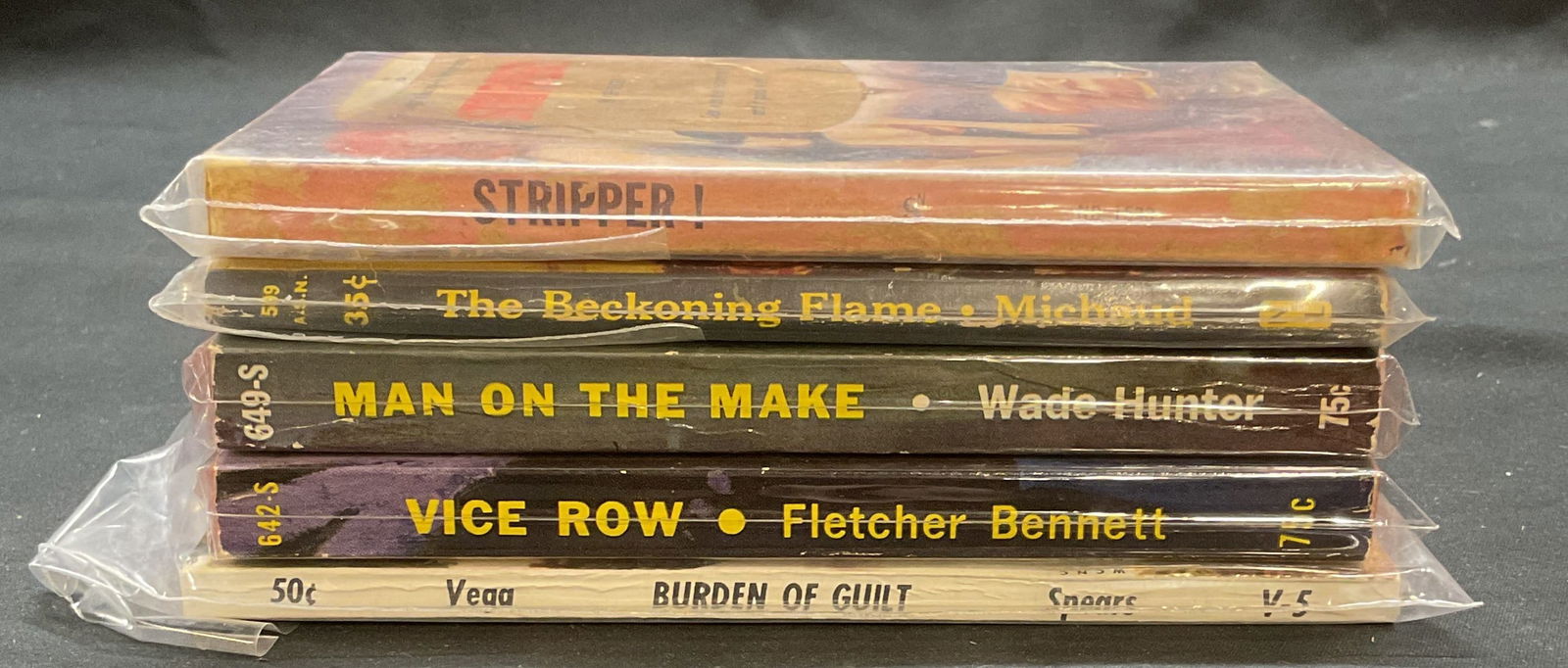 Lot 5 Vintage Pulp Fiction Erotica Books (1 of 6)