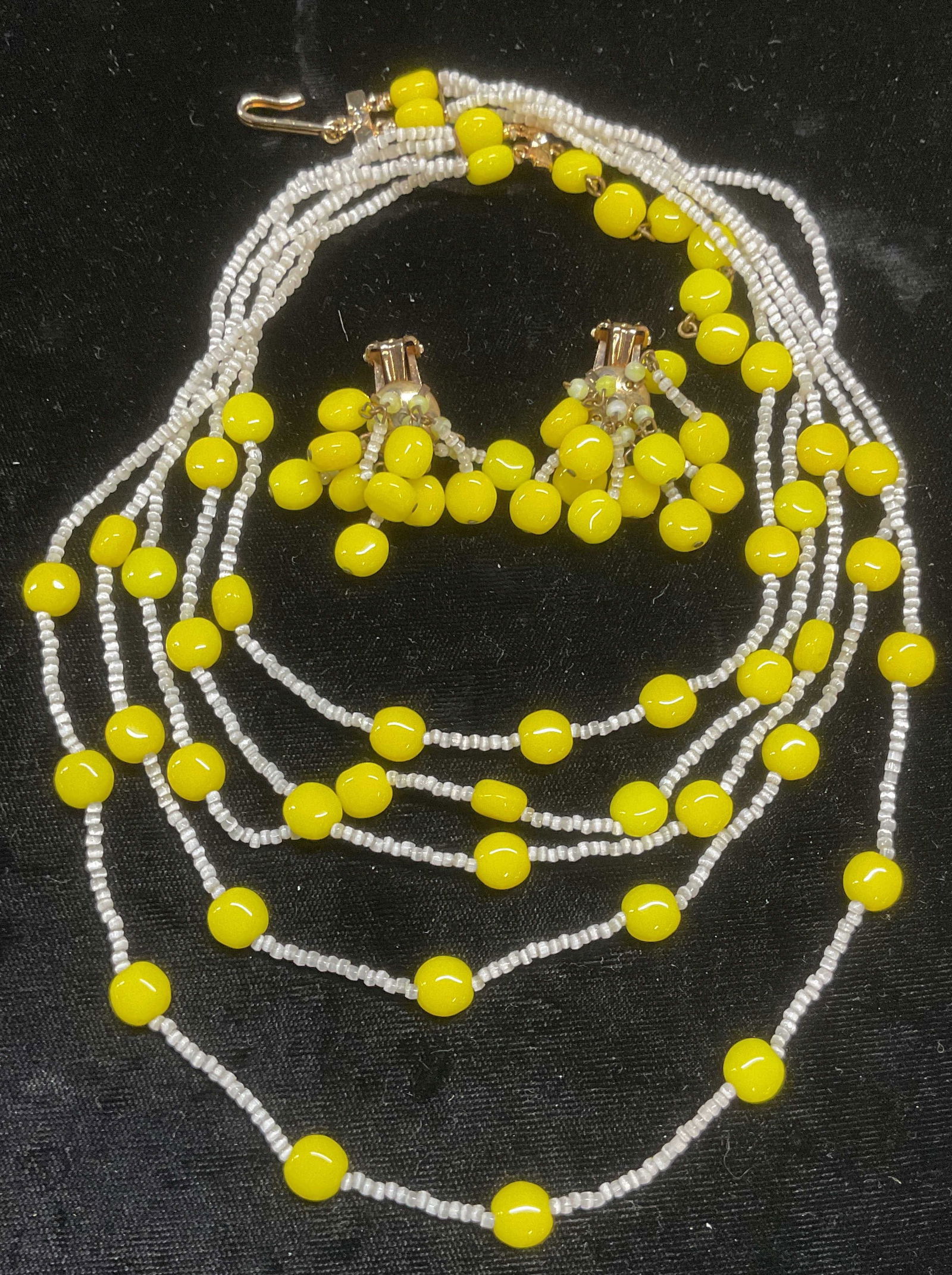 Lot 2 Yellow Iridescent Beaded Necklace & Earrings (1 of 8)