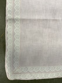 Vntg Pink Table Cloth Linen W Doily Trim