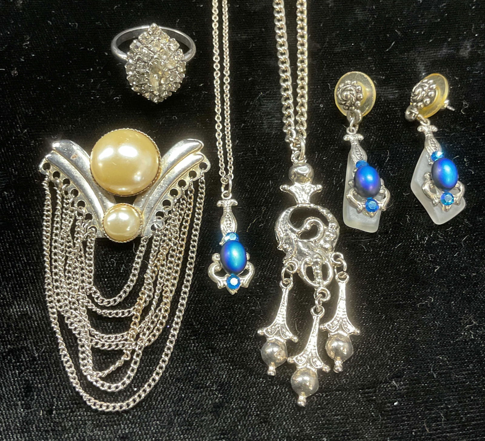 Lot 5 Silver Tone Crystal Ring, Necklace, More (1 of 9)