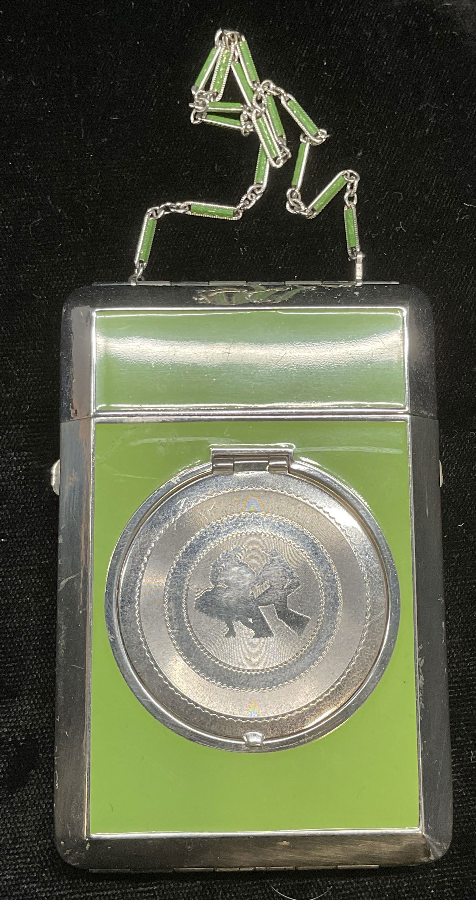 1930s Terri Green Bakelite Vanity Case Compact (1 of 7)