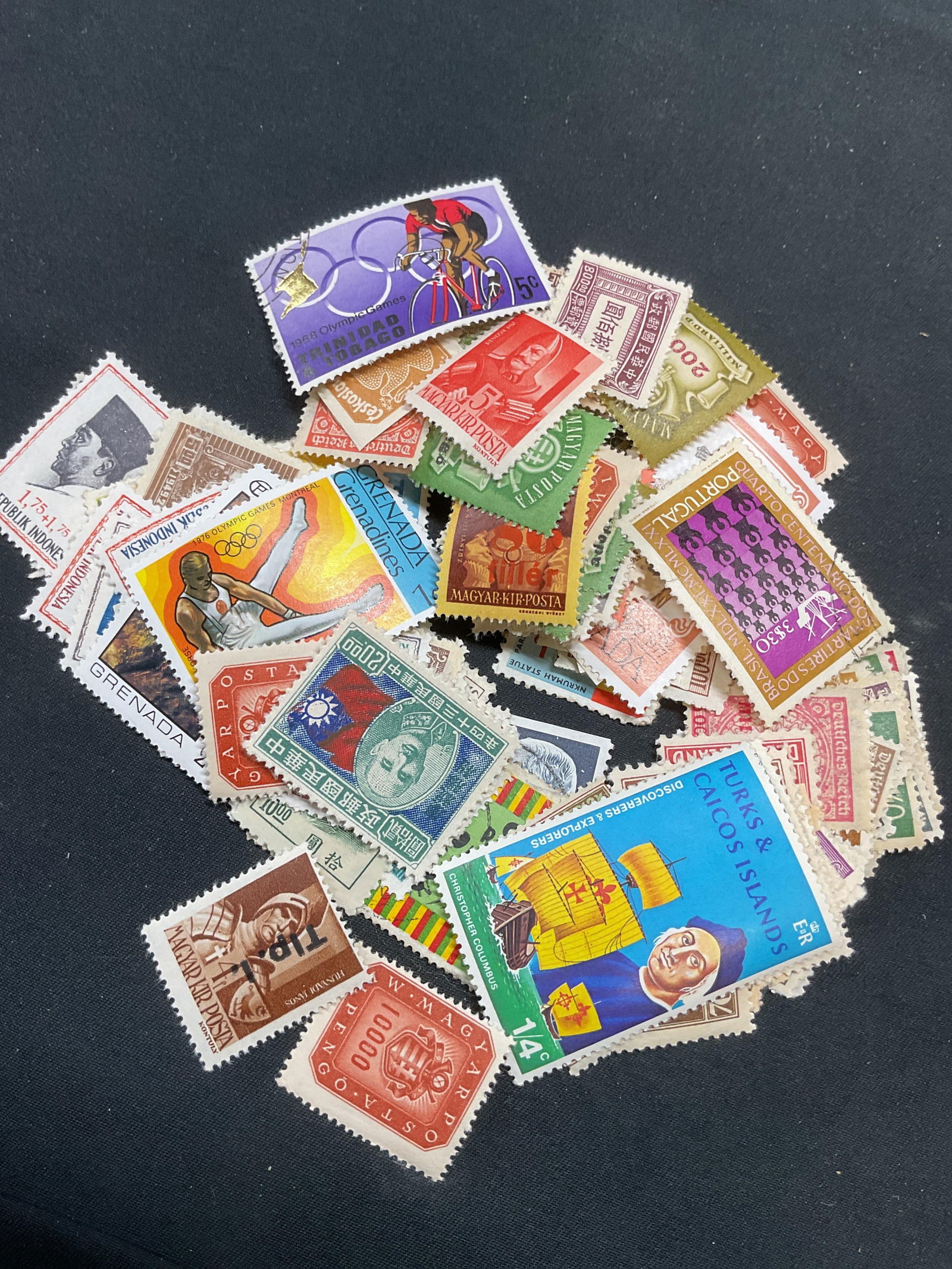 Large Group Lot 100+ Vintage Foreign Stamps (1 of 7)