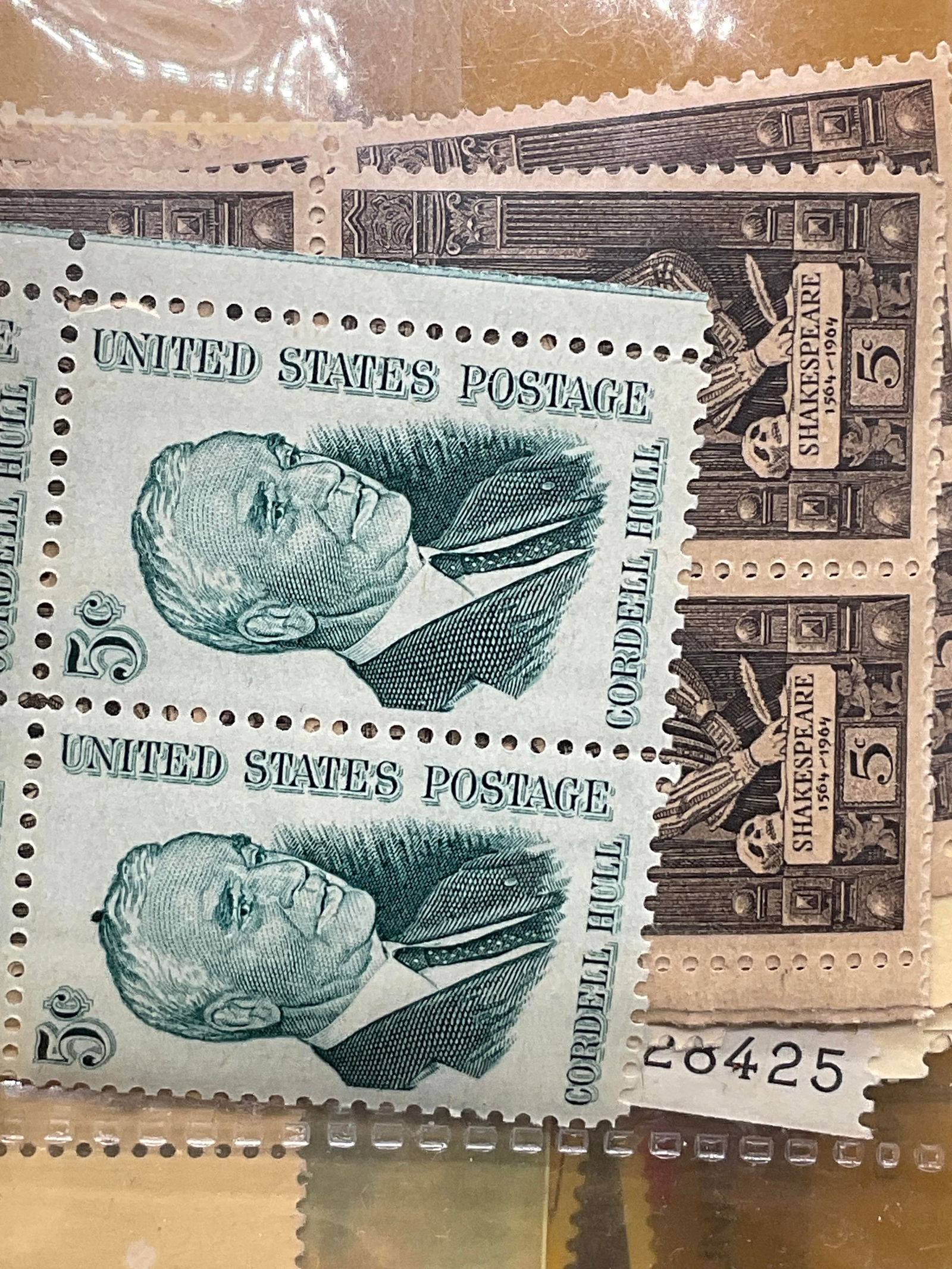 Group Lot 100+Vintage Stamps, Envelopes & Ephemera (1 of 6)