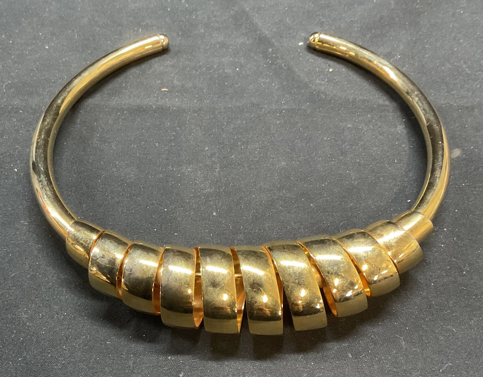 Gold Tone Collar Choker Necklace: Gold tone collar choker necklace with spiral band detail. Measures approx. 5.25 inches wide. Some surface wear including scratching observed. Jewelry, estate jewelry, costume jewelry, cocktail jewelry