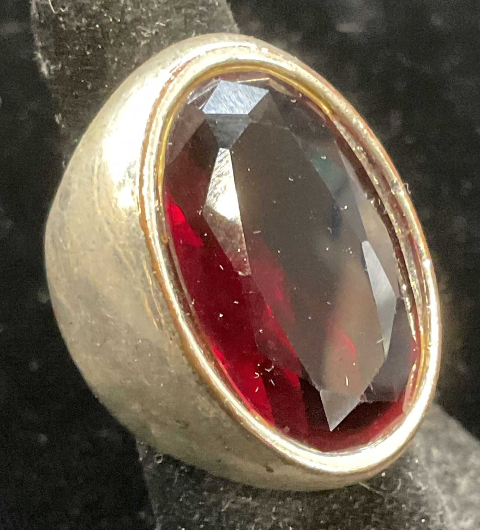 Silver Tone Red Crystal Cocktail Ring (1 of 6)