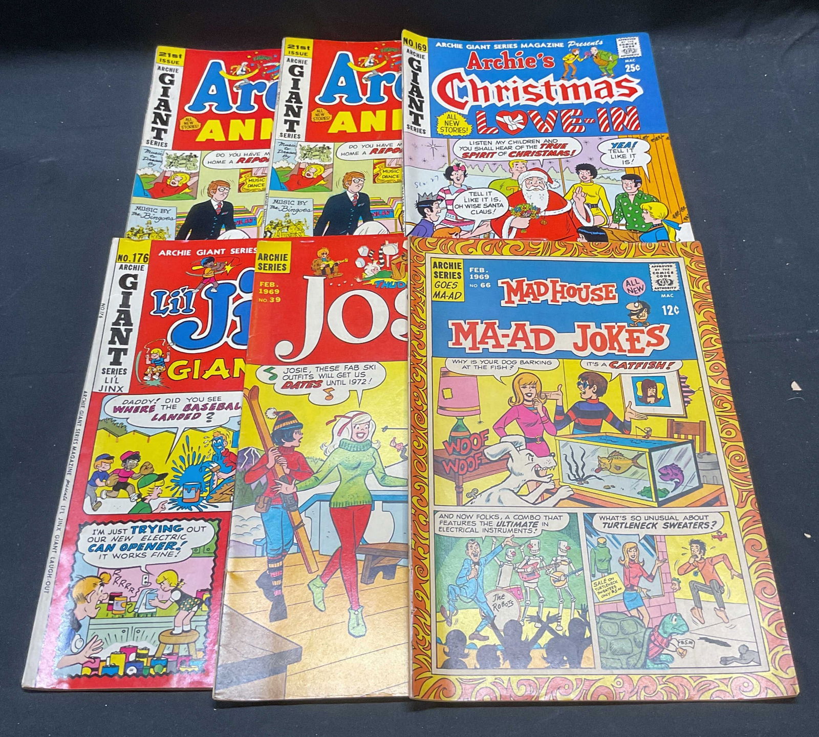 Group Lot Vintage Archie Comic Books 1969 (1 of 7)