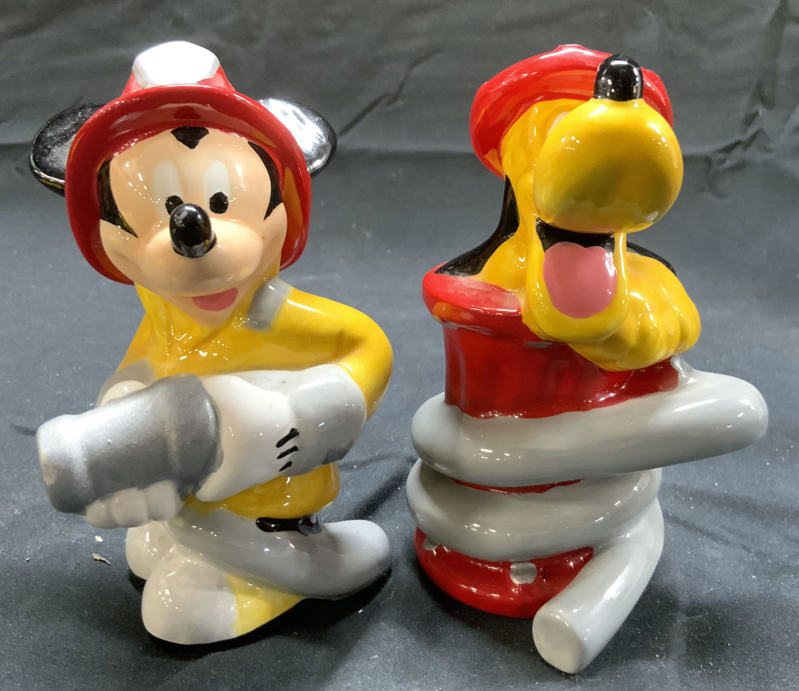 DISNEY M Mouse & Pluto Fireman Prc S&P Shakers (1 of 7)