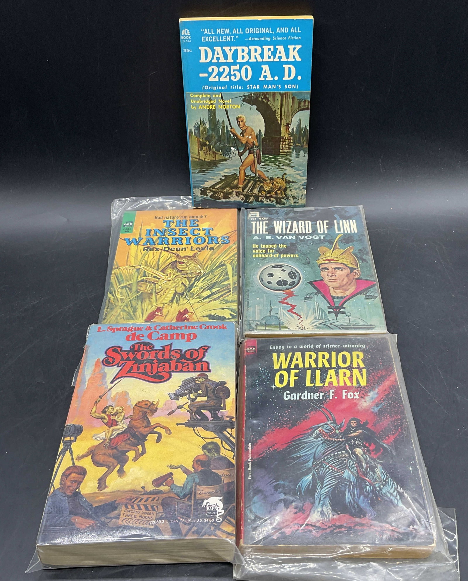 Lot 5 Vintage Science Fiction Adventure Books (1 of 7)