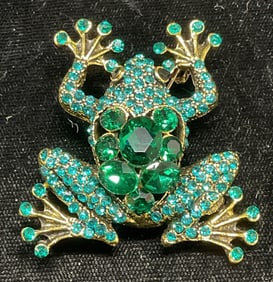 Gold Tone Green Crystal Frog Brooch