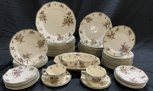 ROYAL DOULTON OLD LEEDS SPRAYS Porc Set 65: Undersides are marked ROYAL DOULTON OLD LEEDS SPRAYS. Lot includes 15 bread plates 14 dinner plates, 13 salad plates, 12 saucers, 4 teacups, 6 plates, 4 dessert plates, 1 serving bowl. 65 pieces