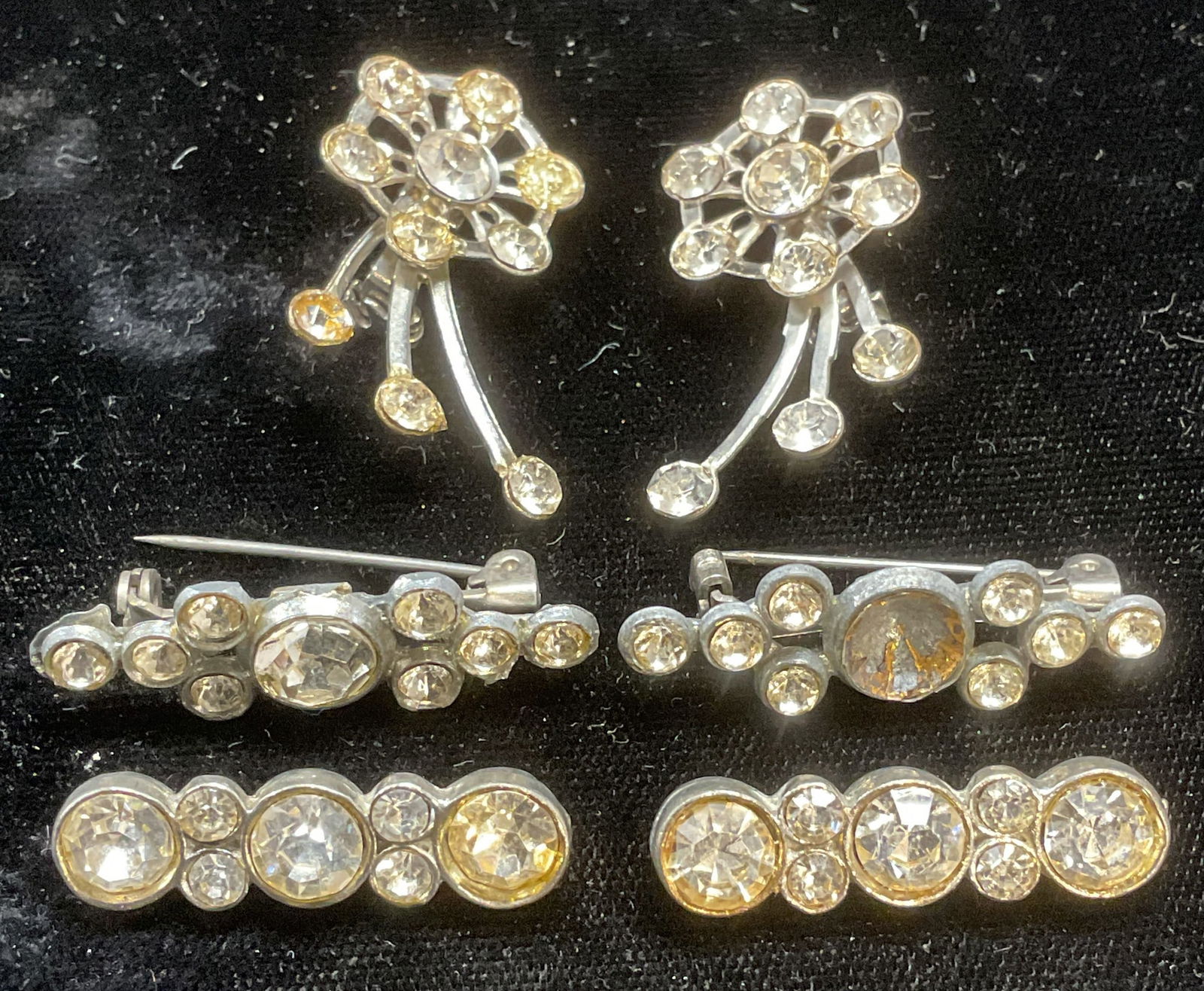 Lot 6 Vintage Silver Tone Crystal Brooches (1 of 7)