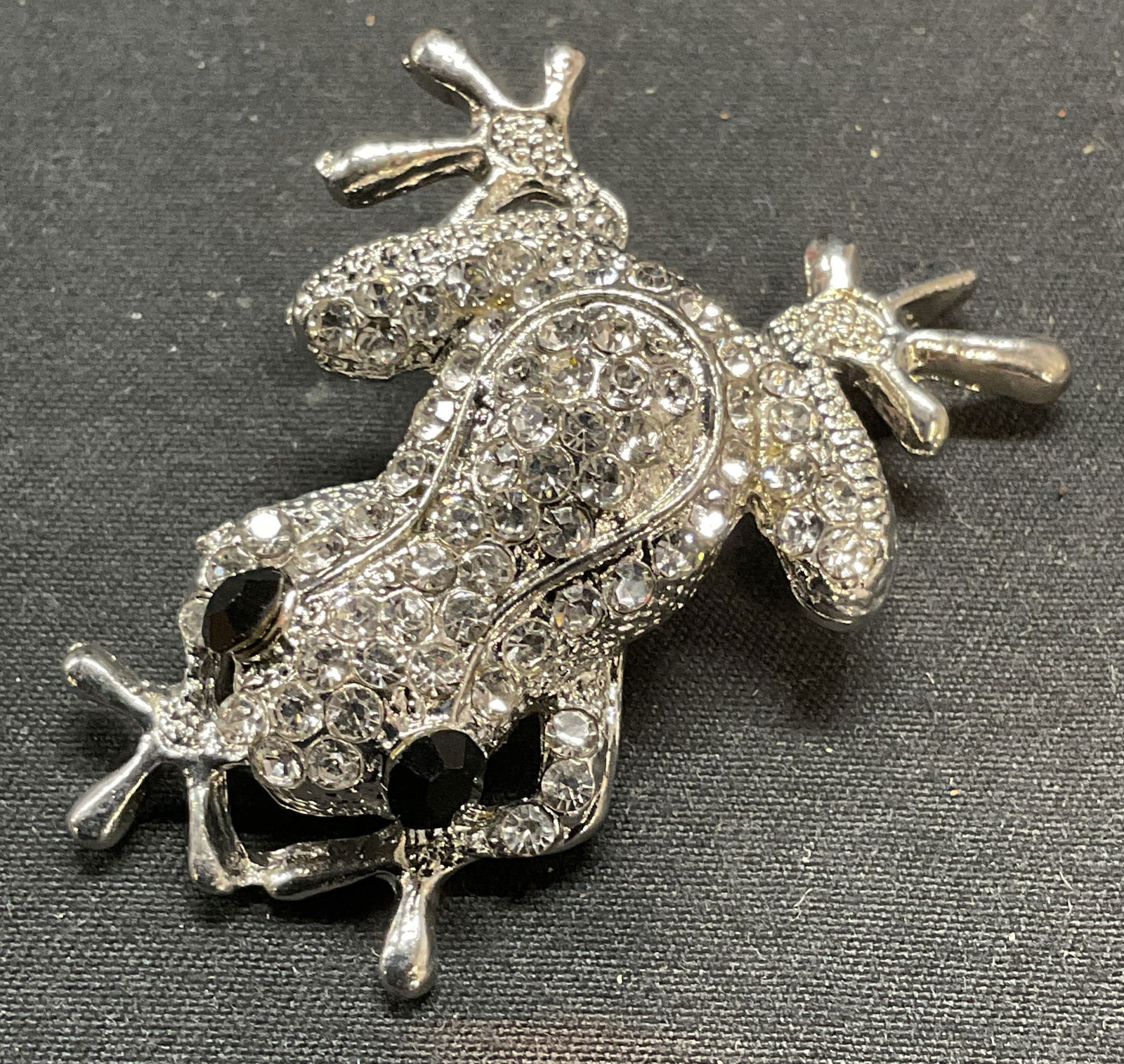 Silver Tone Crystal Frog Brooch Pendant (1 of 6)