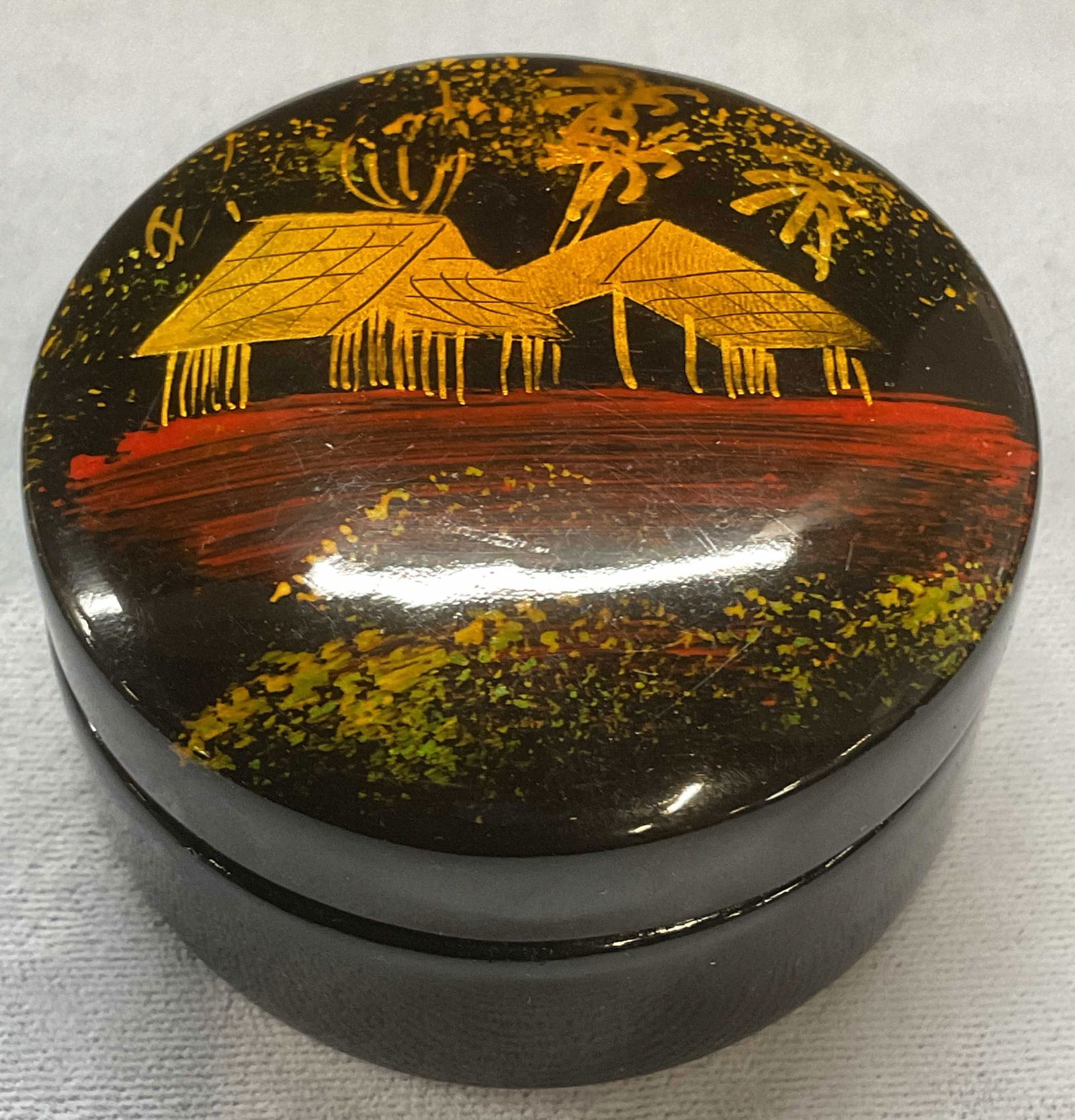 Black & Gold Tn Lacquered Asian Trinket Box (1 of 7)