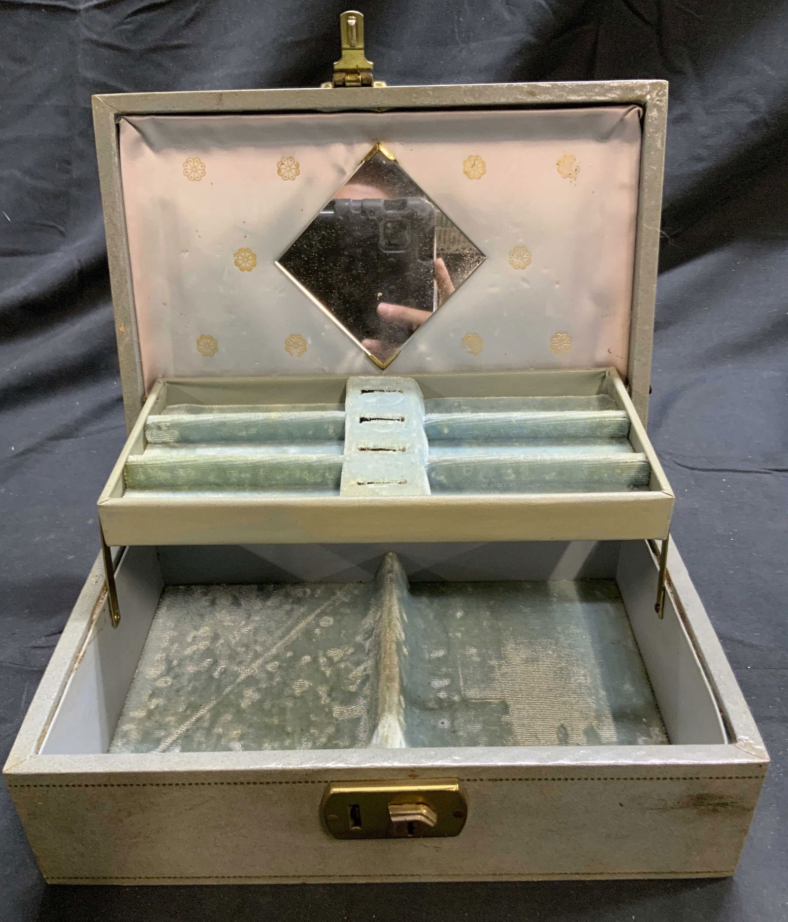 Vintage Jewelry Box W Hinged Lid (1 of 8)