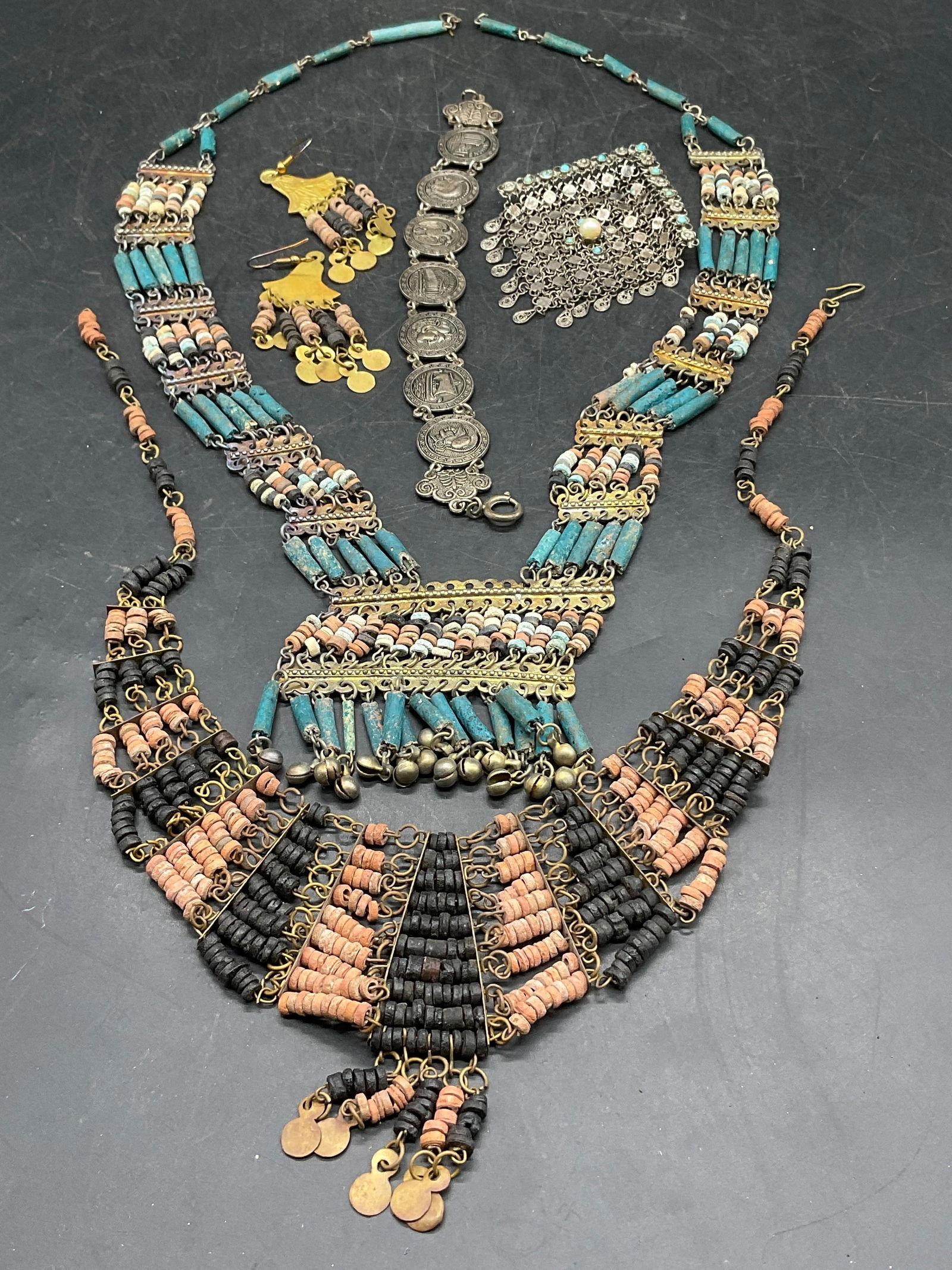 5 Vtg Bead Necklaces, Earrings, Brooch & Bracelet (1 of 9)