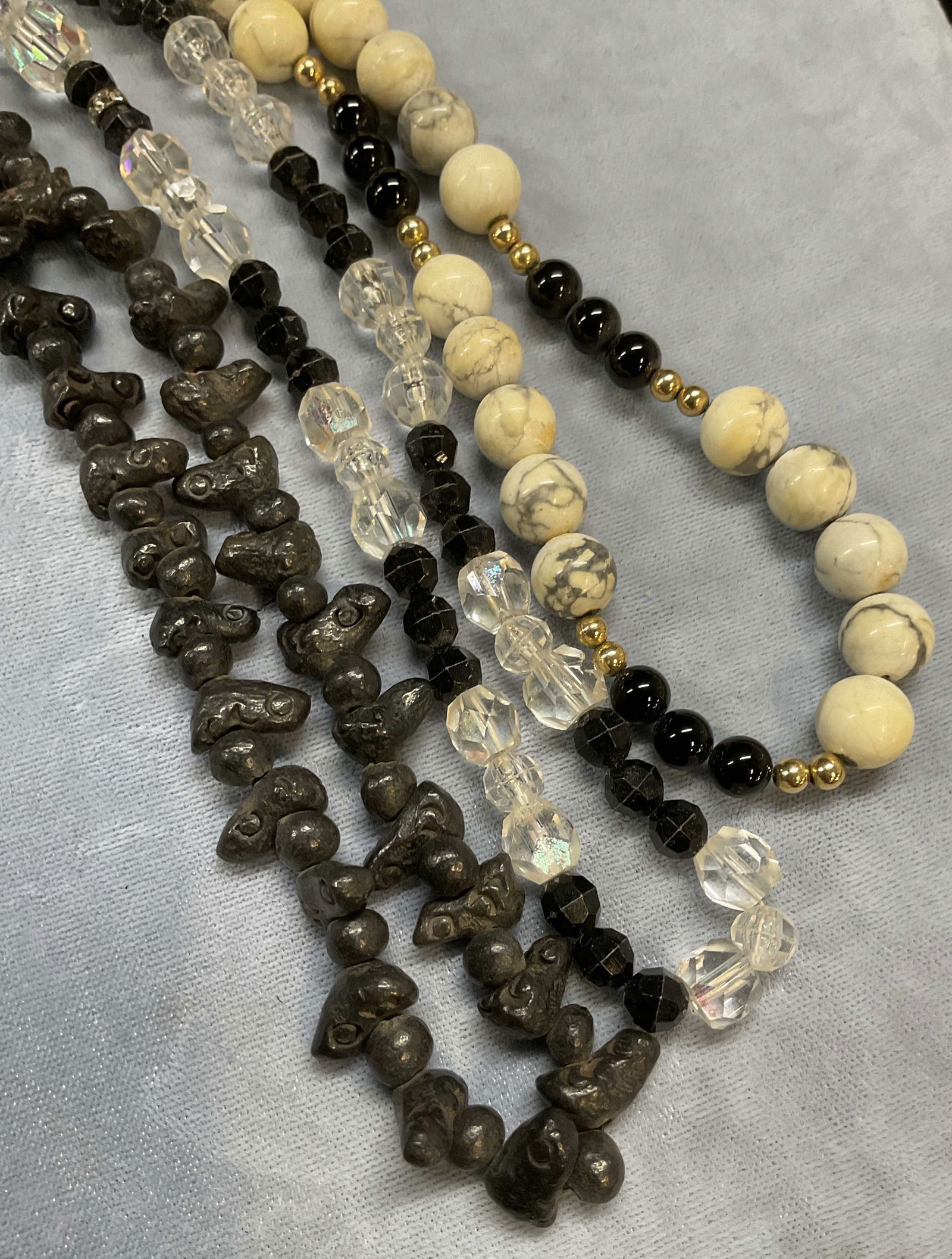 Lot 3 Semiprecious, Crystal Beaded Necklaces (1 of 8)