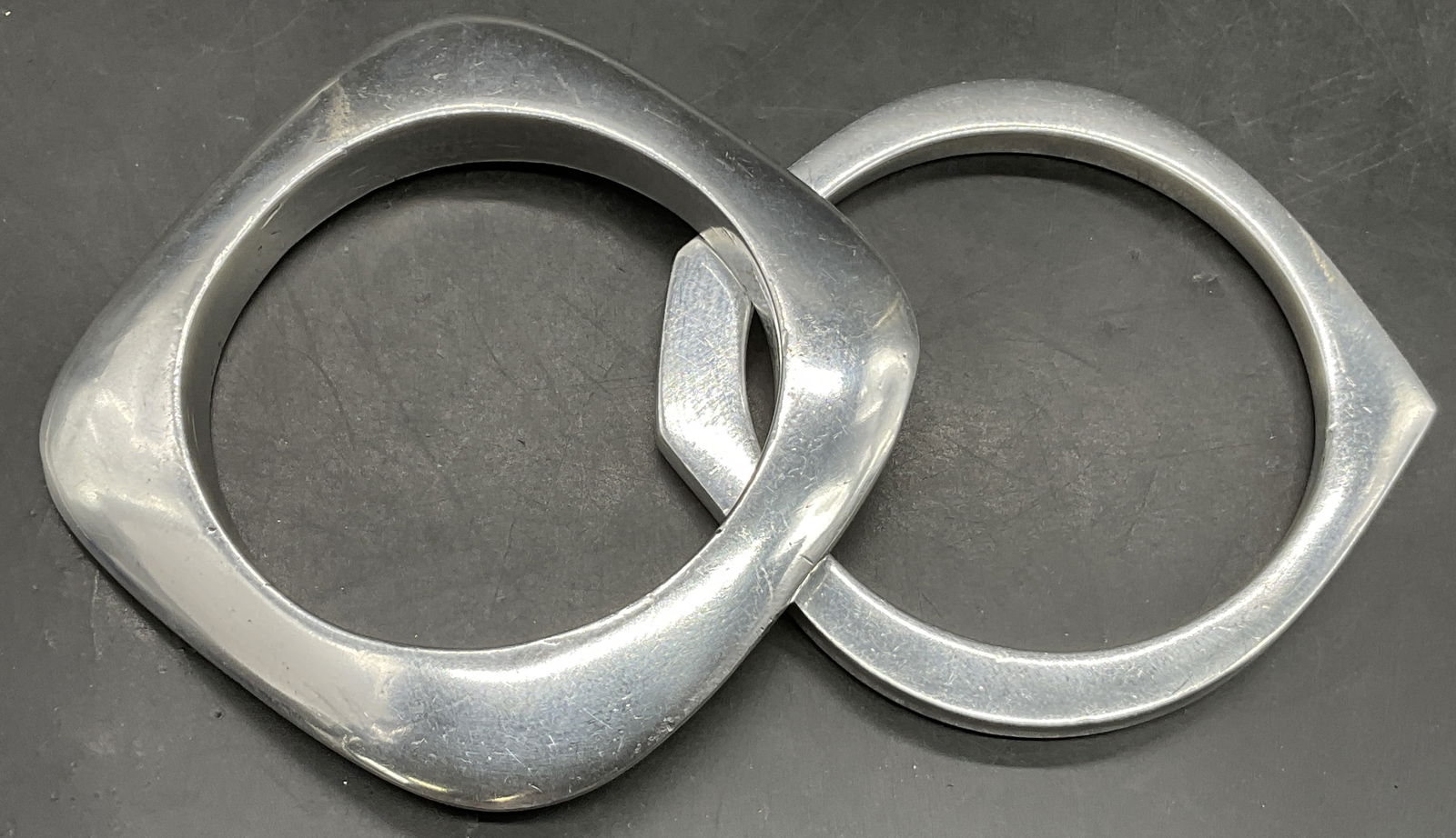 Lot 2 Silver Tone Metal Geometric Bangle Bracelets (1 of 6)