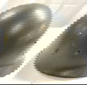 Vintage US M1 Military Helmet WWII (1 of 6)