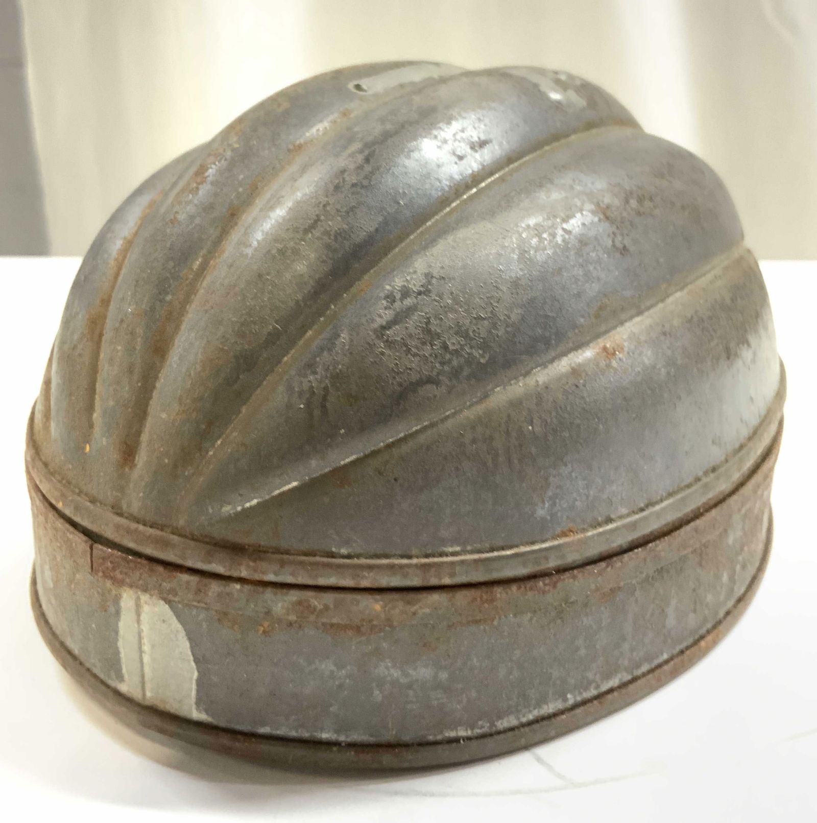Vintage Tin Melon Mold W Lid (1 of 6)