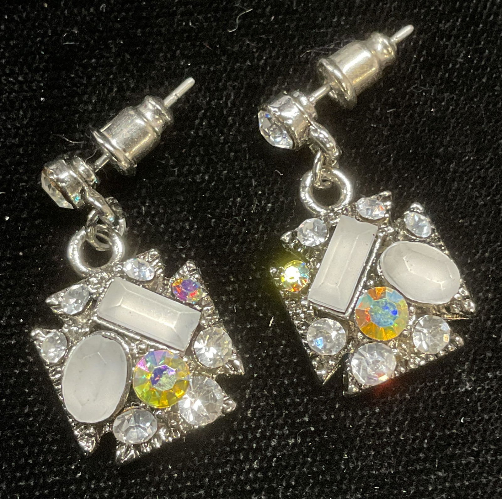Silver Tone Crystal Dangle Earrings (1 of 6)