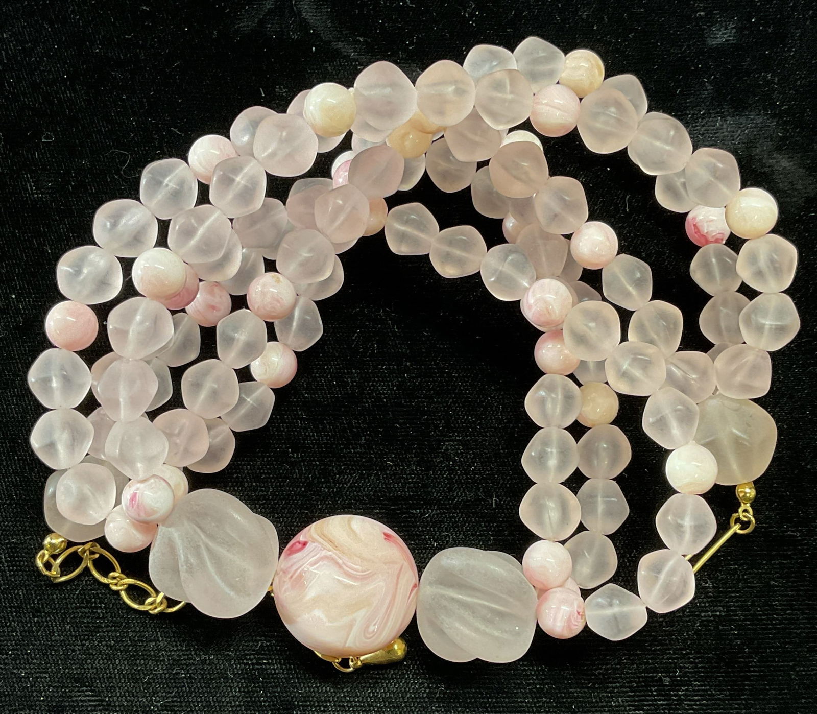 Vintage Pink Lucite Beaded Necklace (1 of 6)
